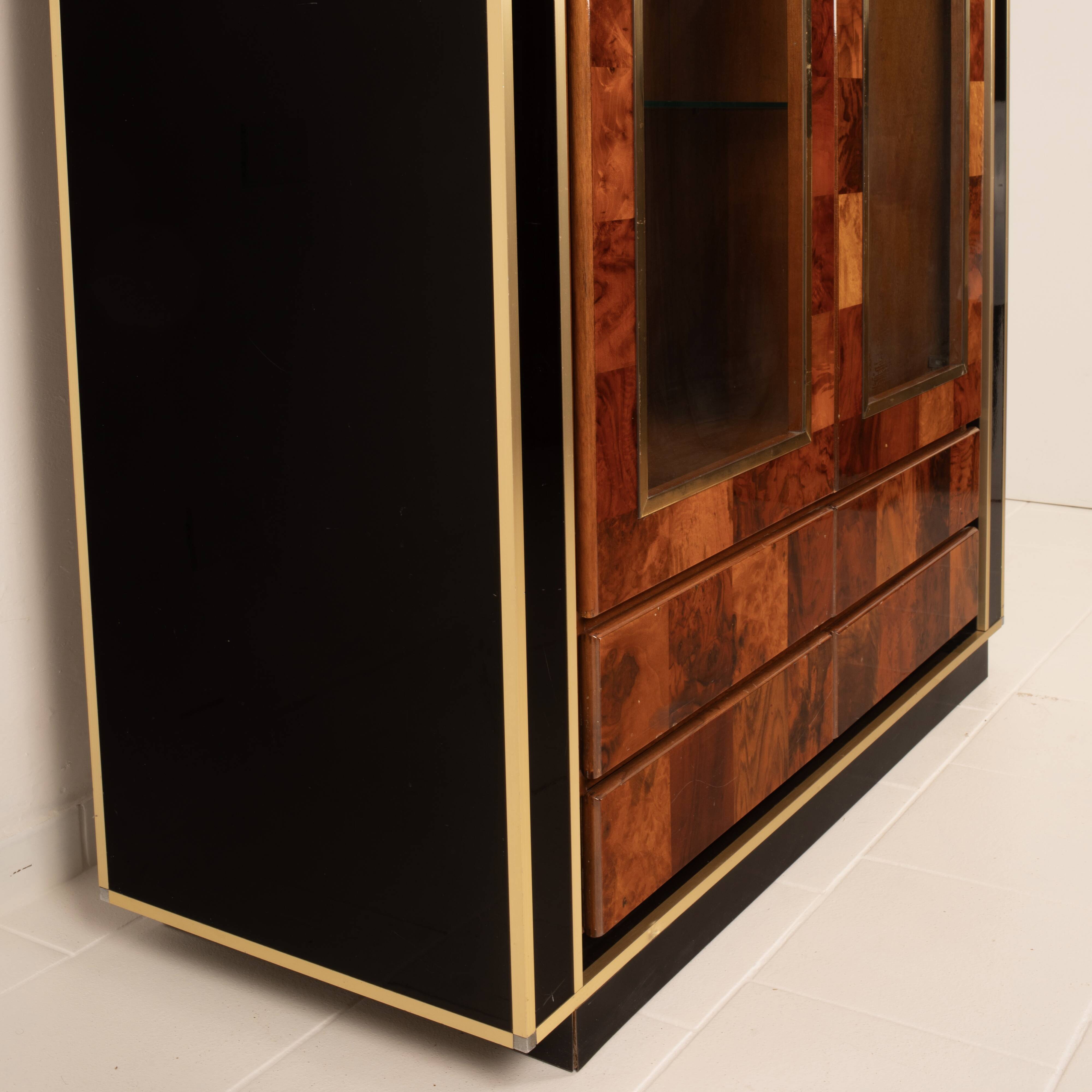 Vitrine en bois de séquoia par Willy Rizzo pour Mario Sabot