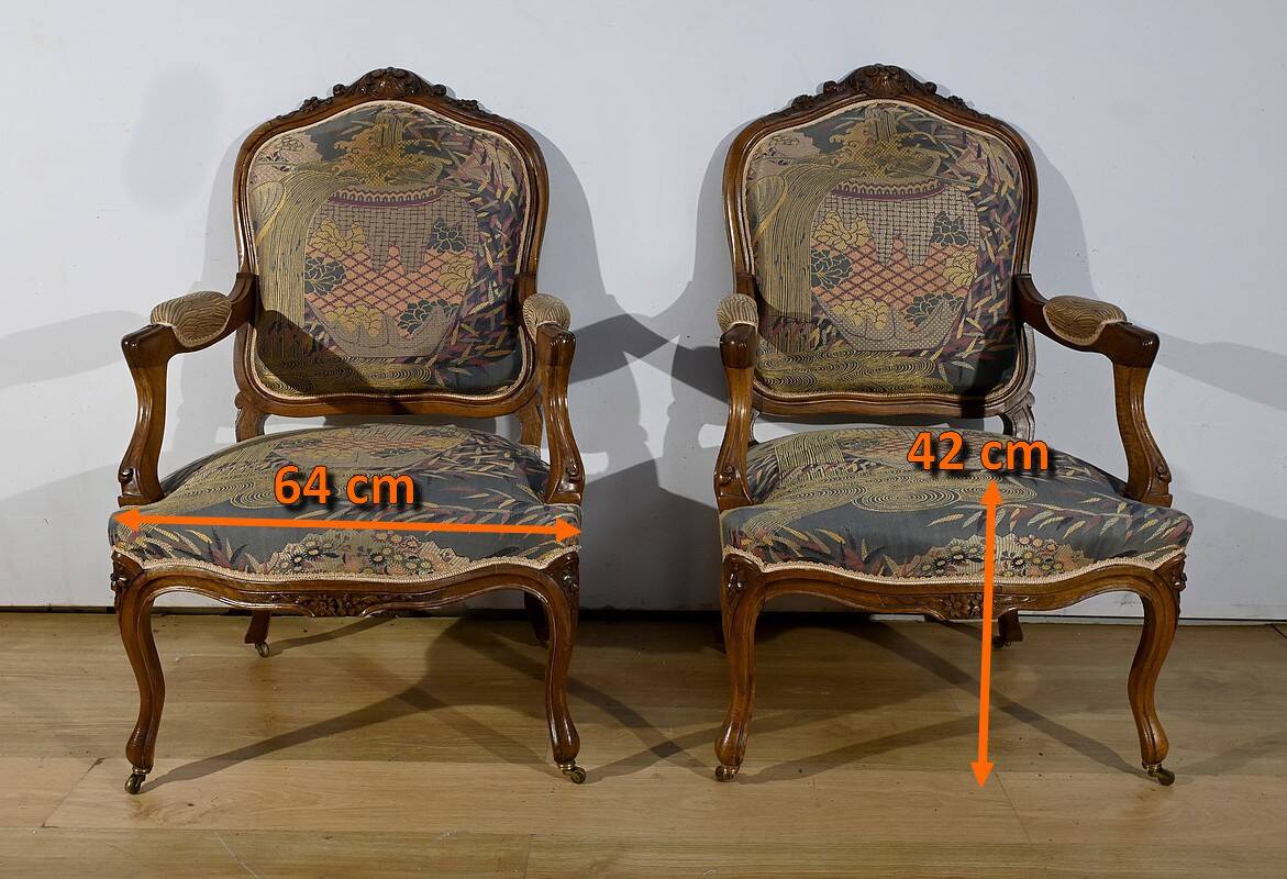 Louis XV style living room in walnut – 1920