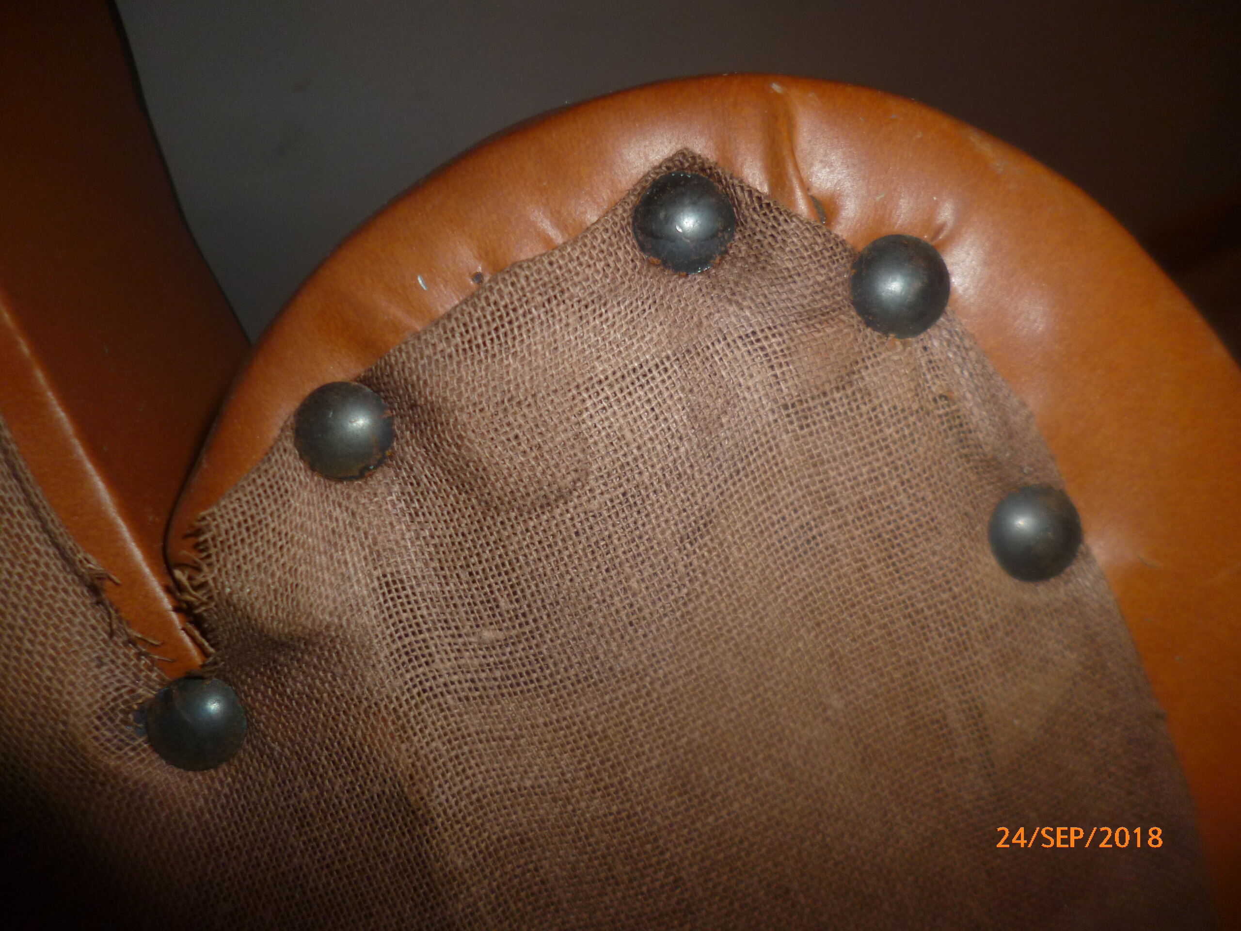 Skai vintage mustache club armchair 60's