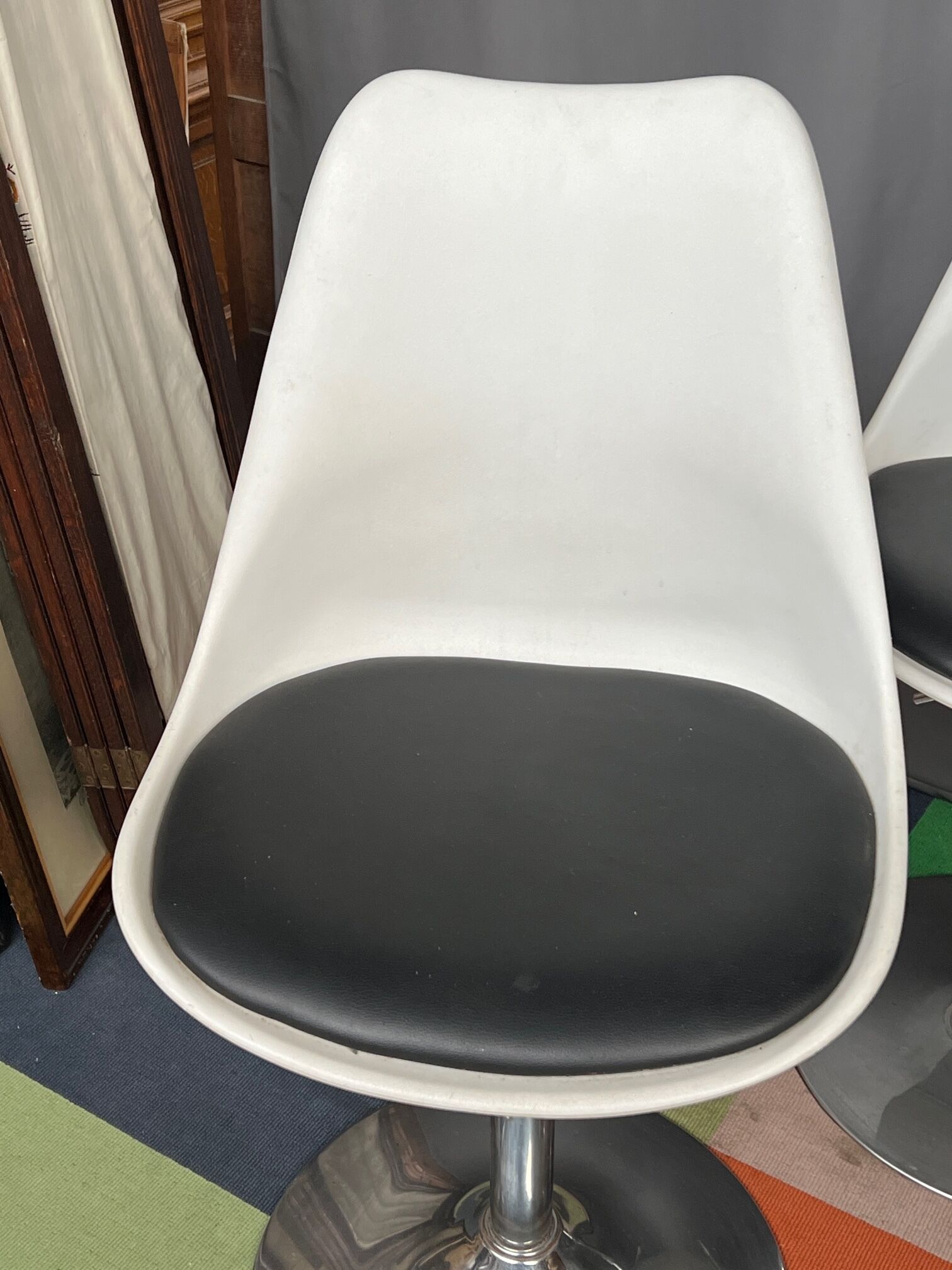 Set of 4 vintage chairs