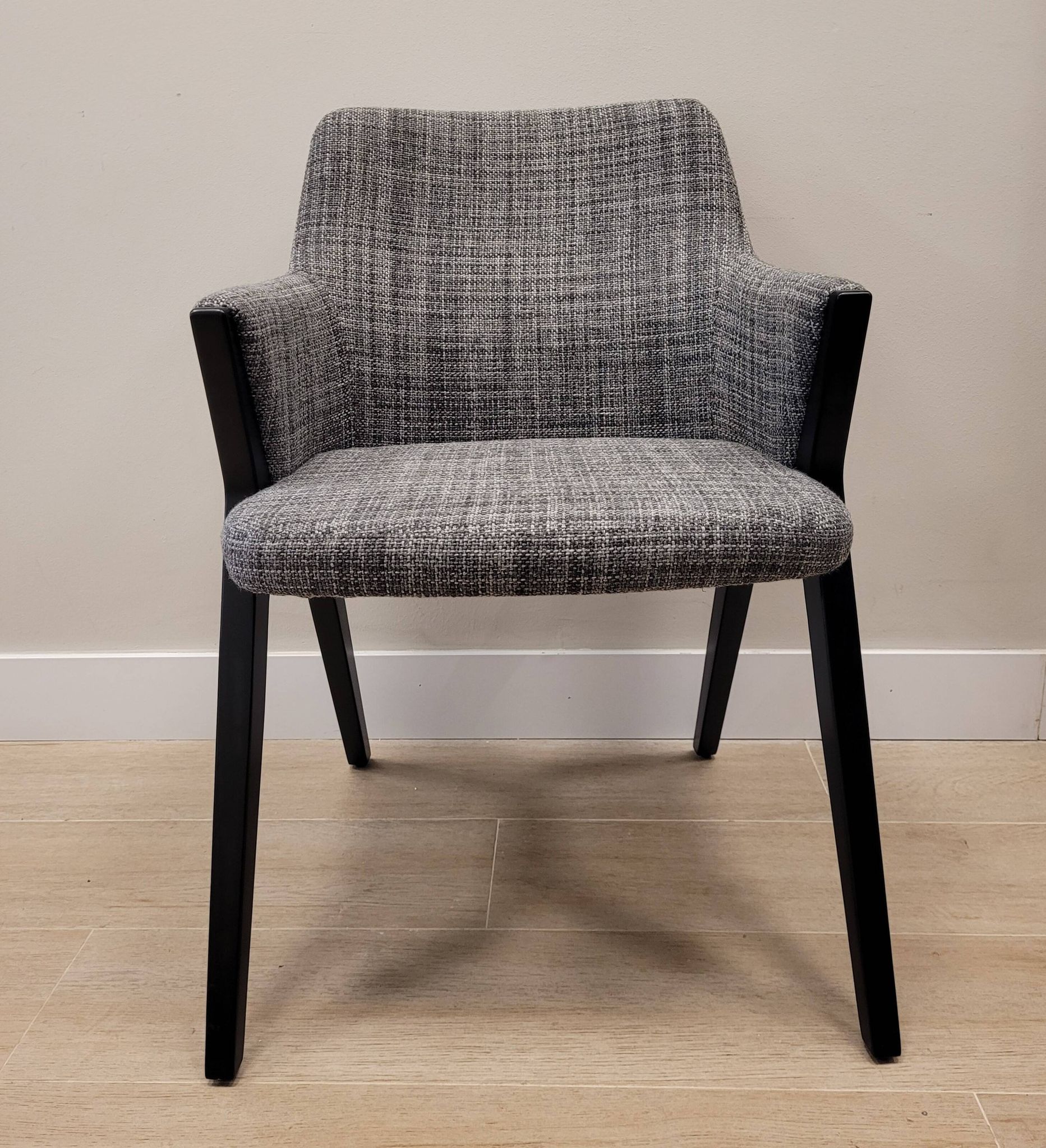 Silla “Kompass” designed by Roberto Tapinassi & Maurizio Manzoni, Roche Bobois,
