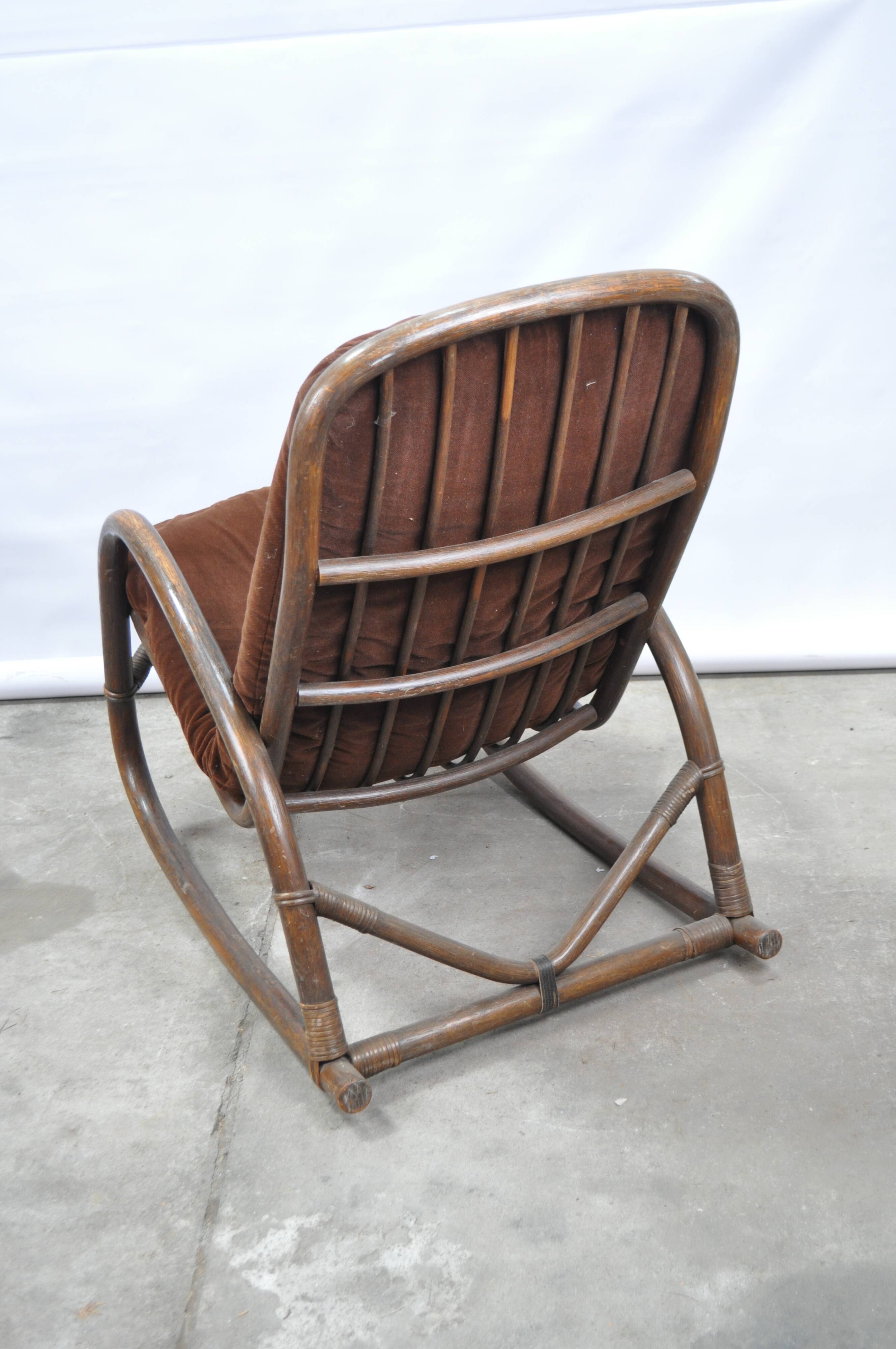 Fauteuil à bascule en rotin