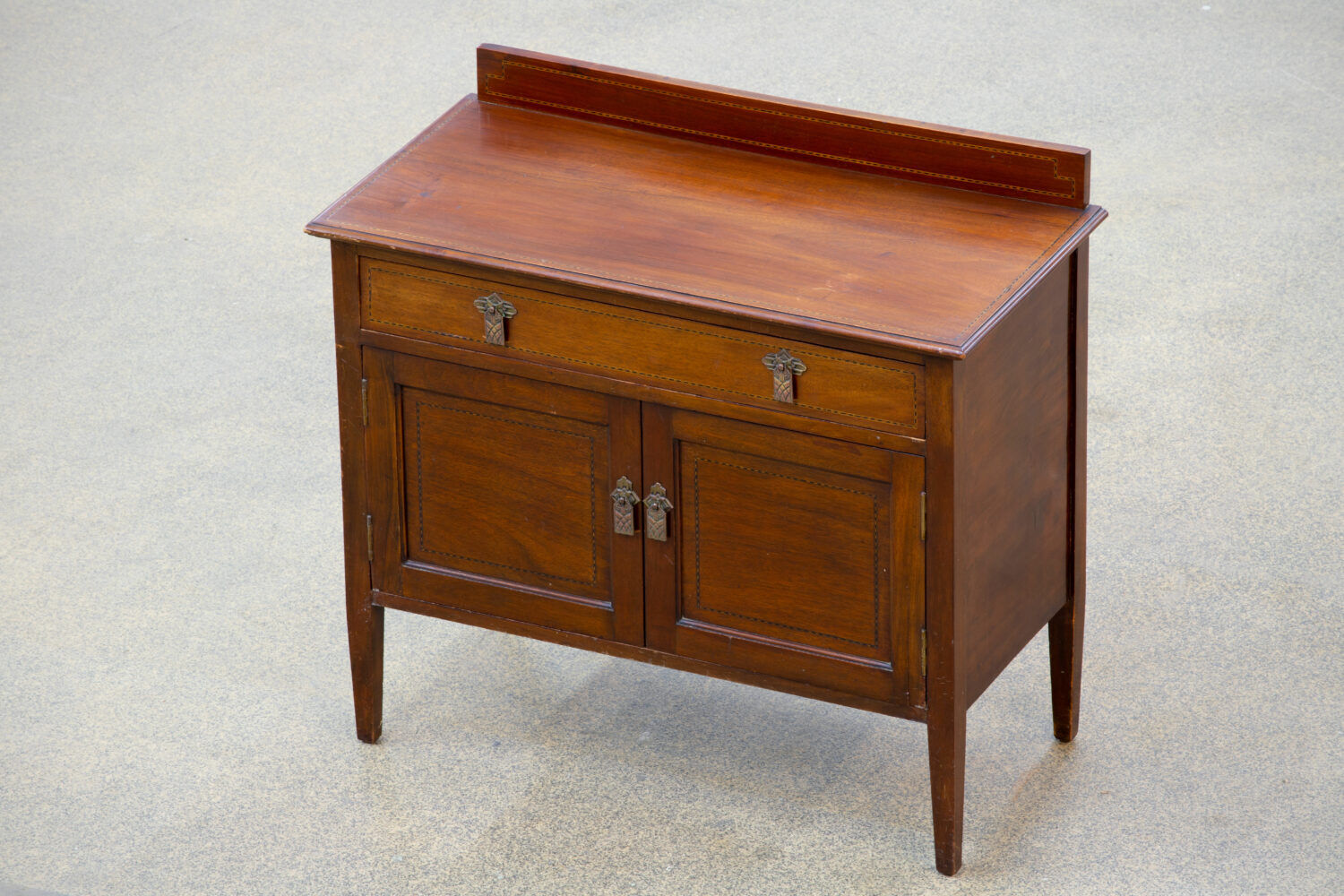 Buffet parisien, vintage 1940