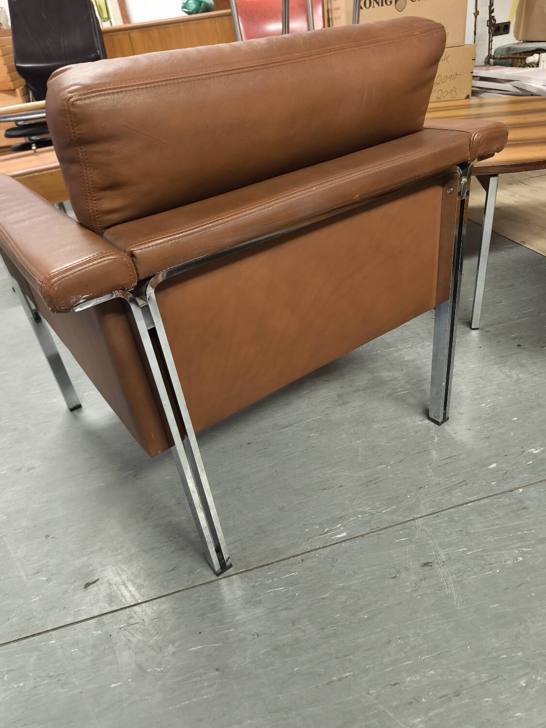 Leather armchair, 1970s, manufacturer Sitag, cognac brown leather.