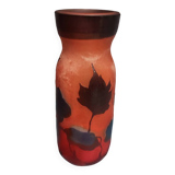 Vase en pâte de verre dégagé à l'acide