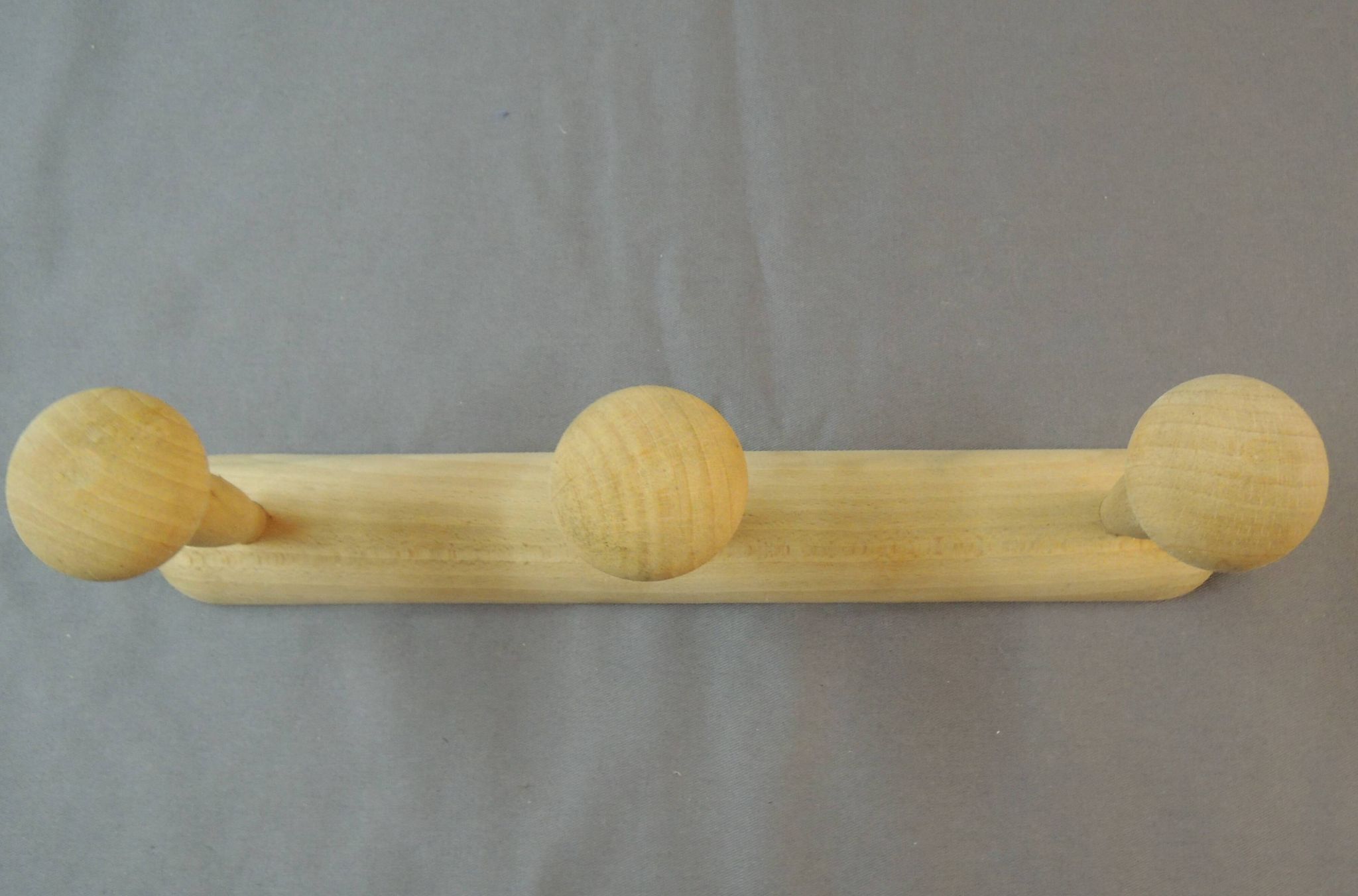 Wall-mounted coat rack