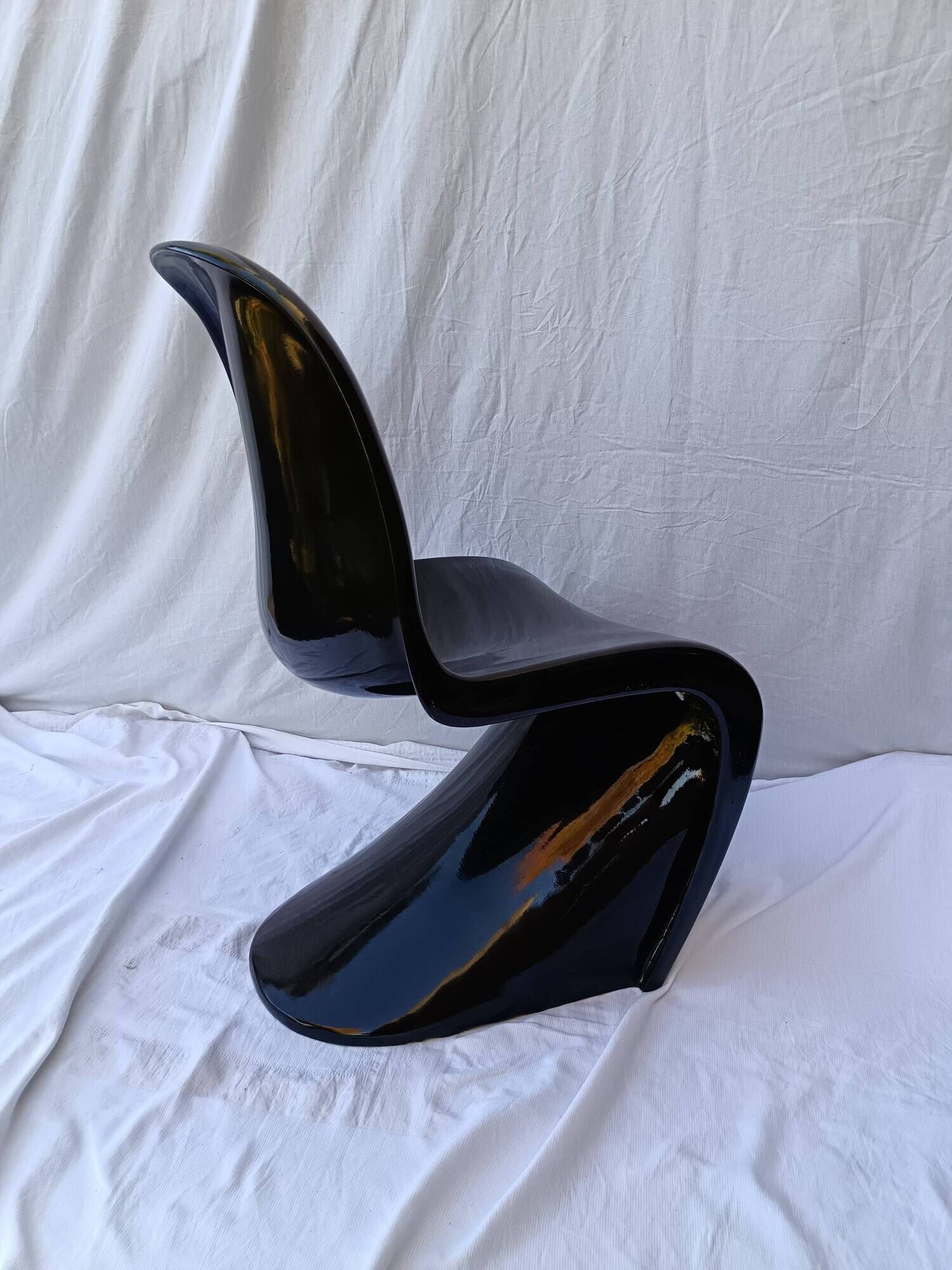 S panton chair first series (glass-reinforced polyester resin)