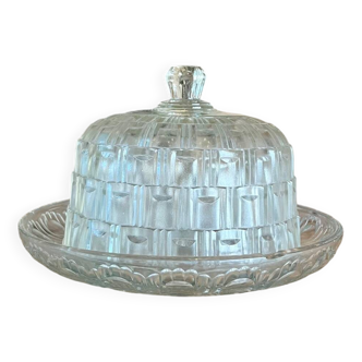 Chiseled glass bell