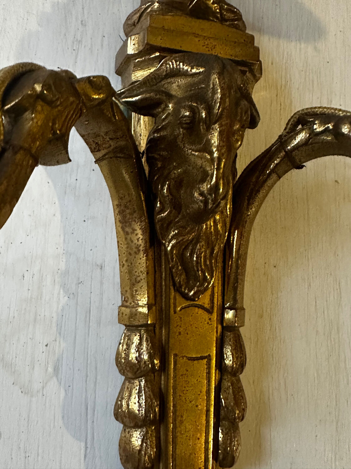 Brass wall sconce – goat head decoration – Louis XVI Empire style –