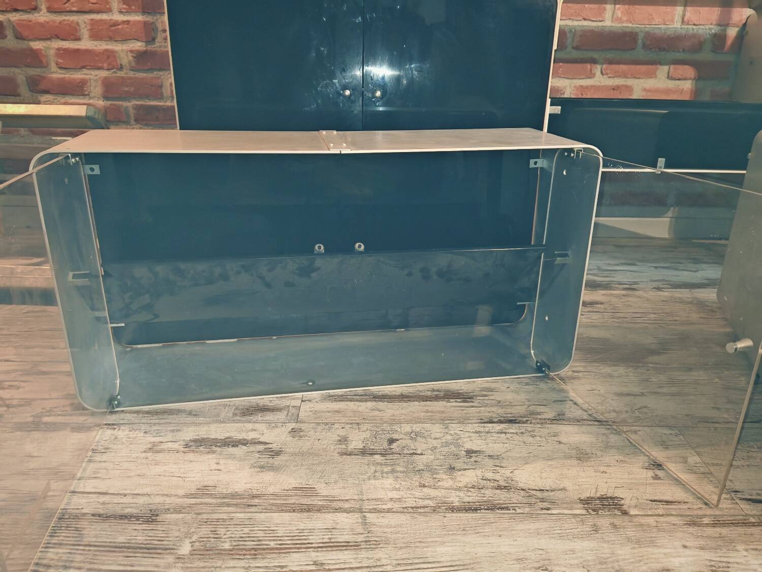 Roche Bobois library