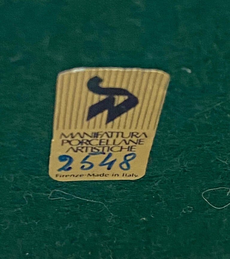 Manufattura Porcellane Artistiche, Hand Painted Italian Porcelain Table Lamp