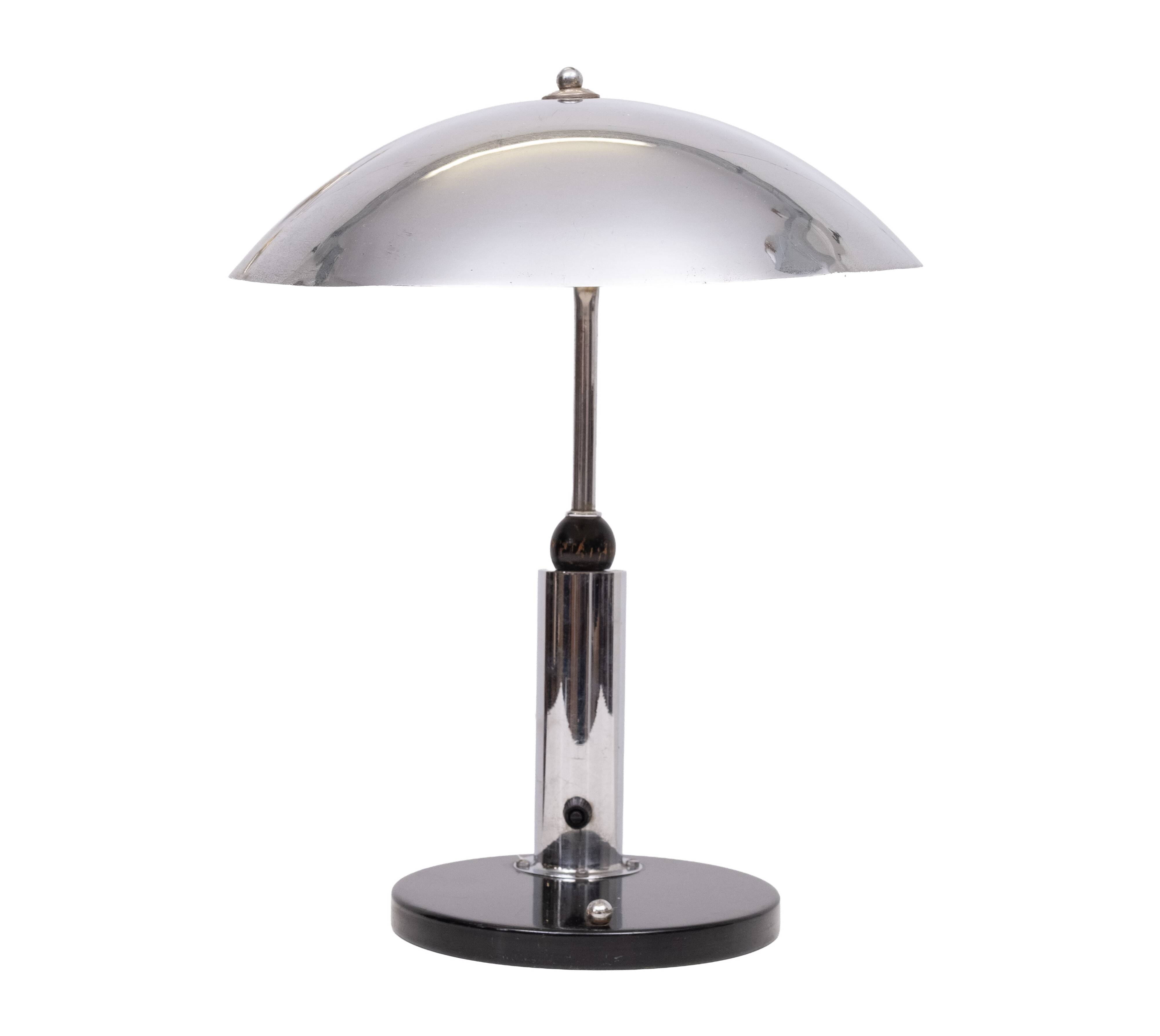 Daalderop KDM Royal Holland Bauhaus Desk-lamp 1930s Status: