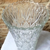 Vase en verre ciselé