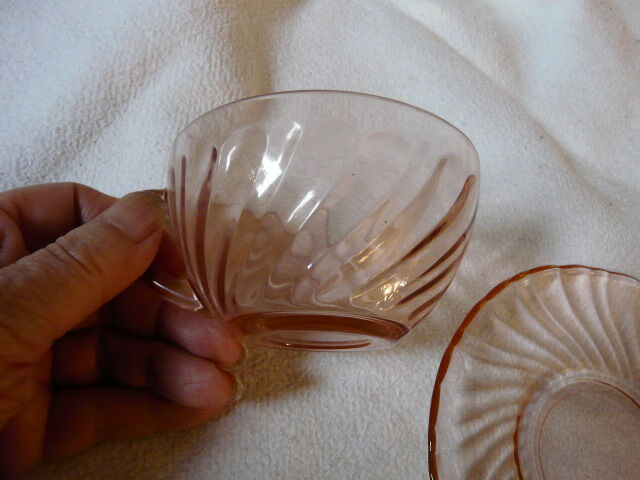 6 cups and saucers Rosaline Arcoroc France