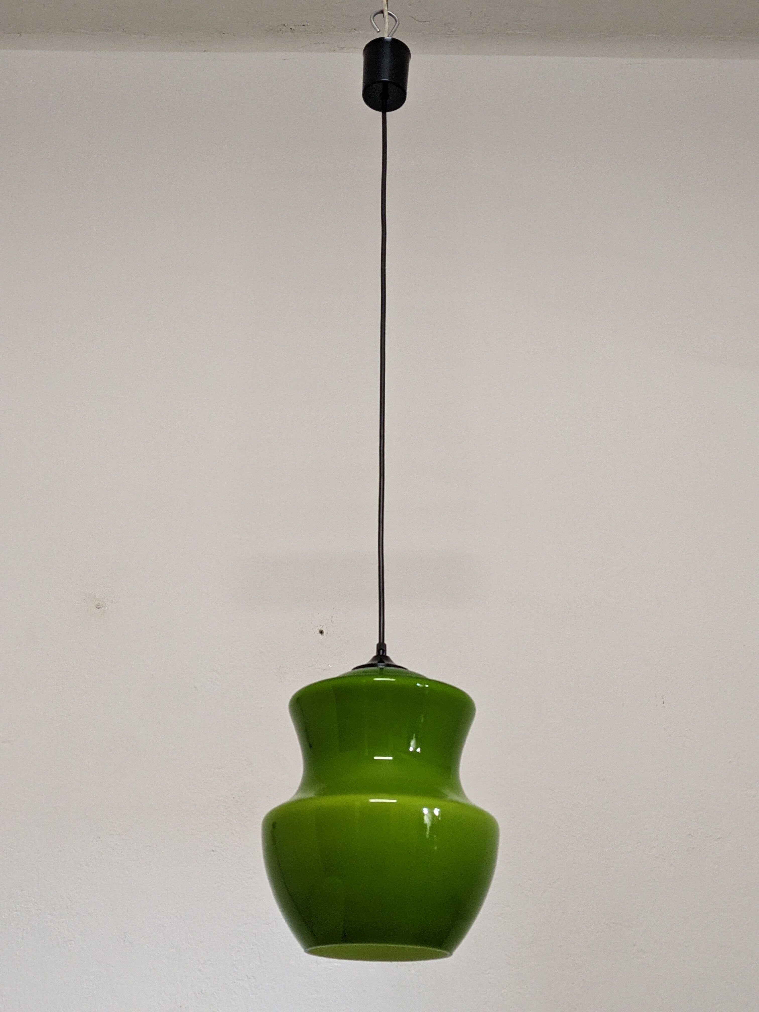 Green opaline suspension from the 60s/70s