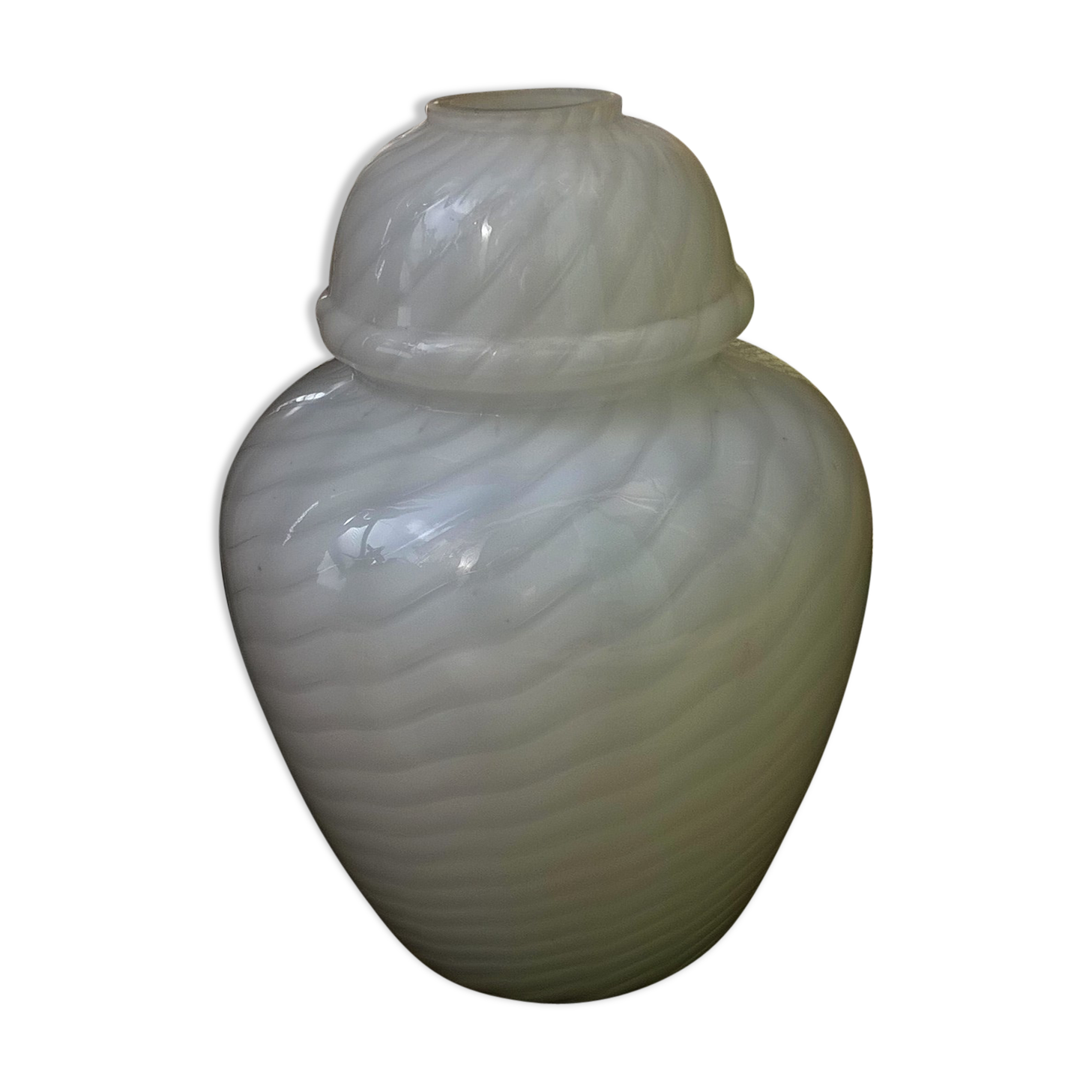 Lamp foot has helical decoration