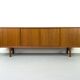 Buffet danois en teck par Henning Kjaernulf pour Bruno Hansen, années 1960