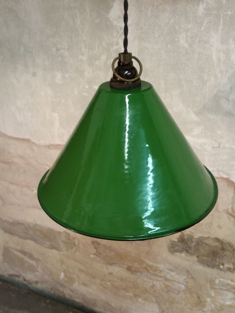 Industrial hanging lamp