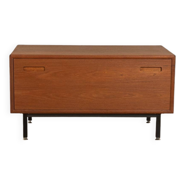 1960s Dresser