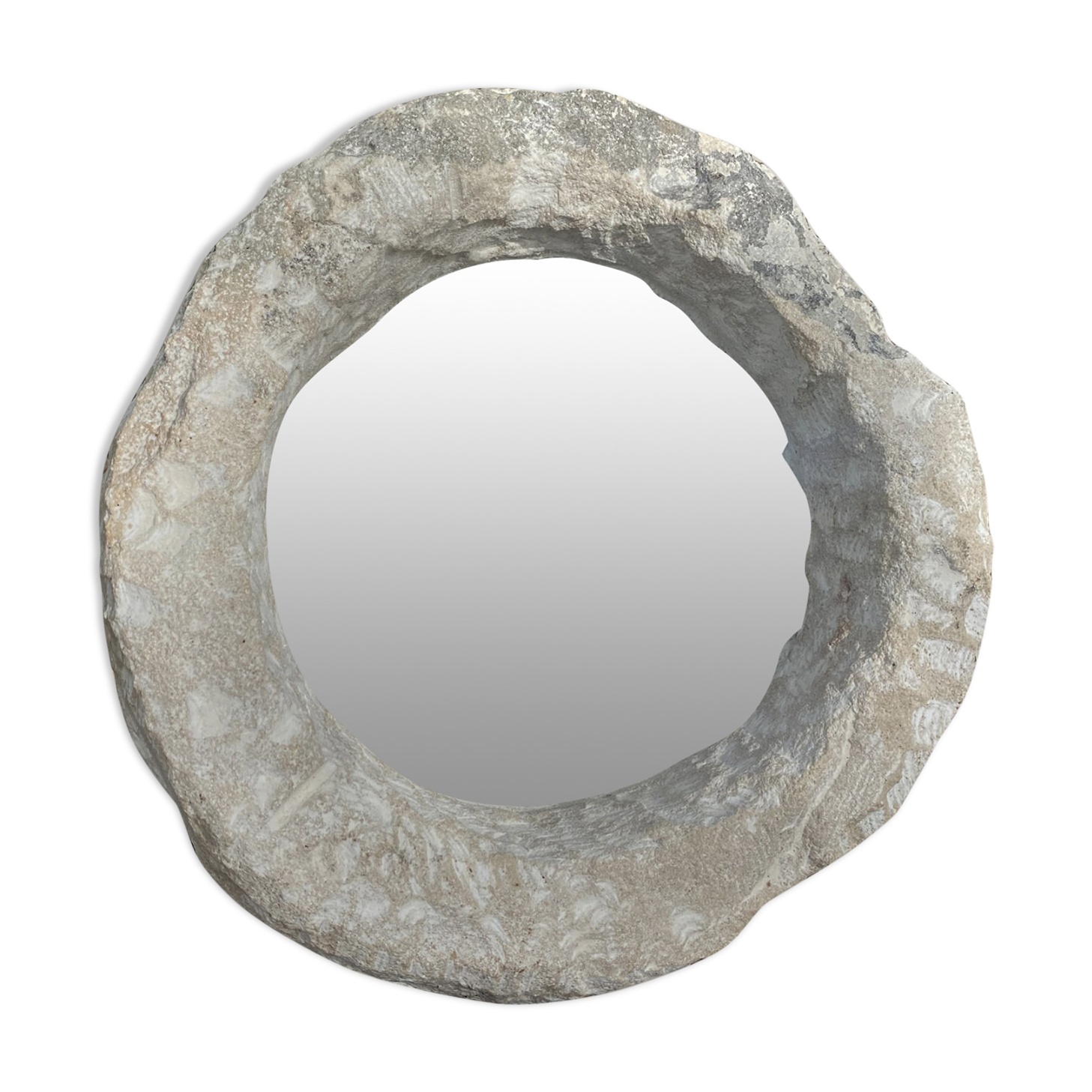 Monoxyle stone mirror