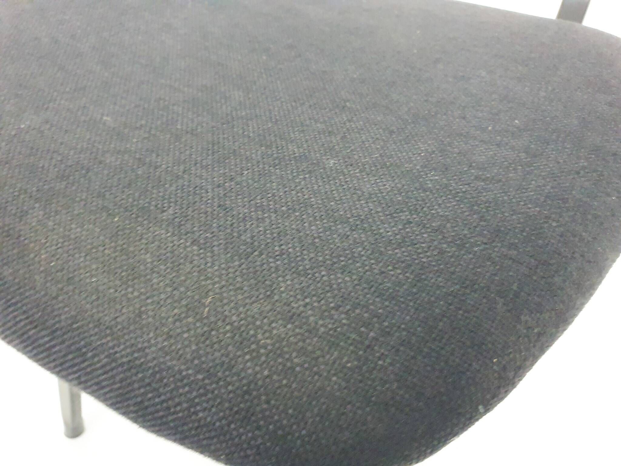Friso Kramer for Ahrend de Cirkel "revolt" chair with arm remains, The Nether