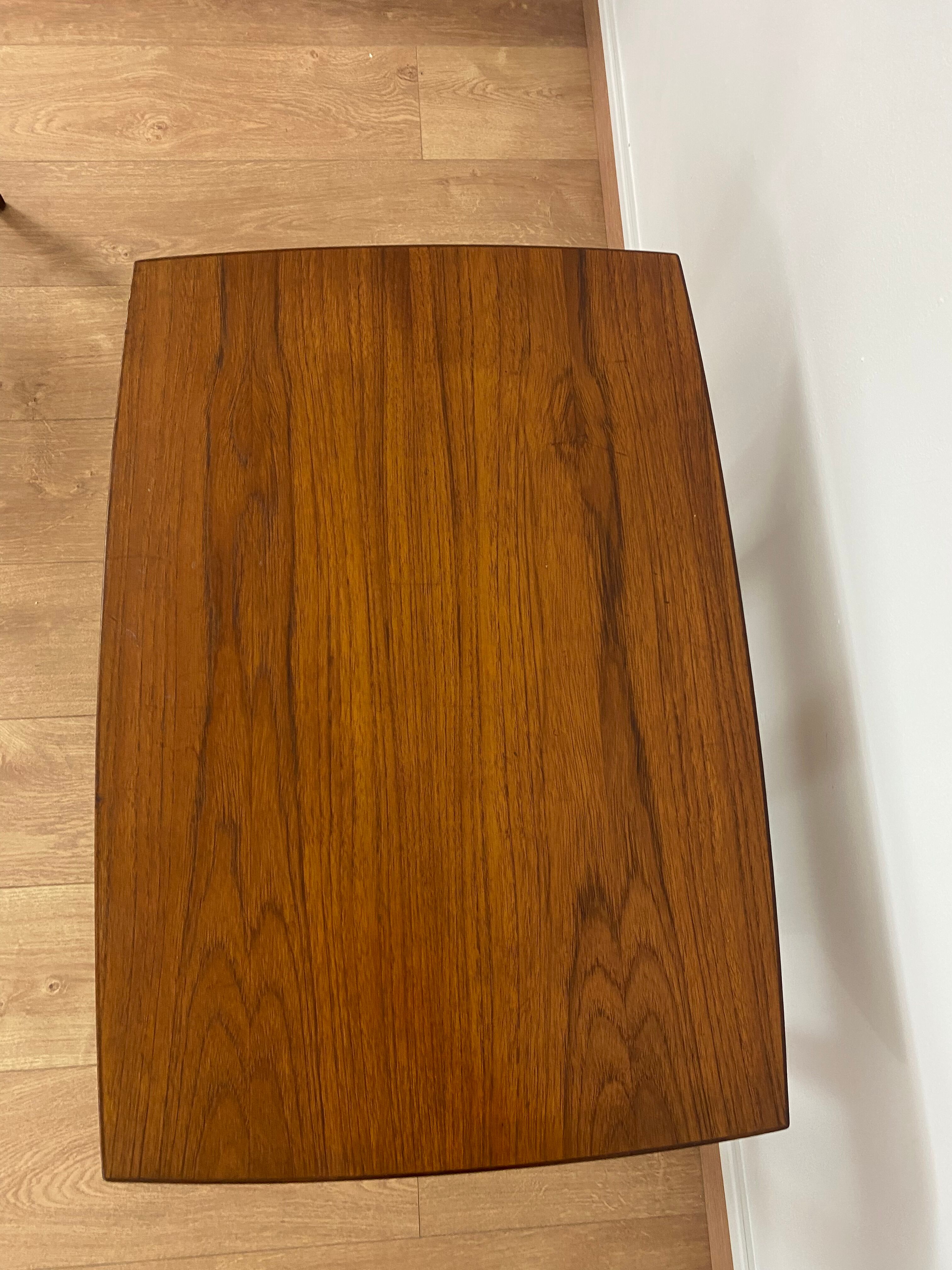 Table d’appoint scandinave en teck Albert Tibro