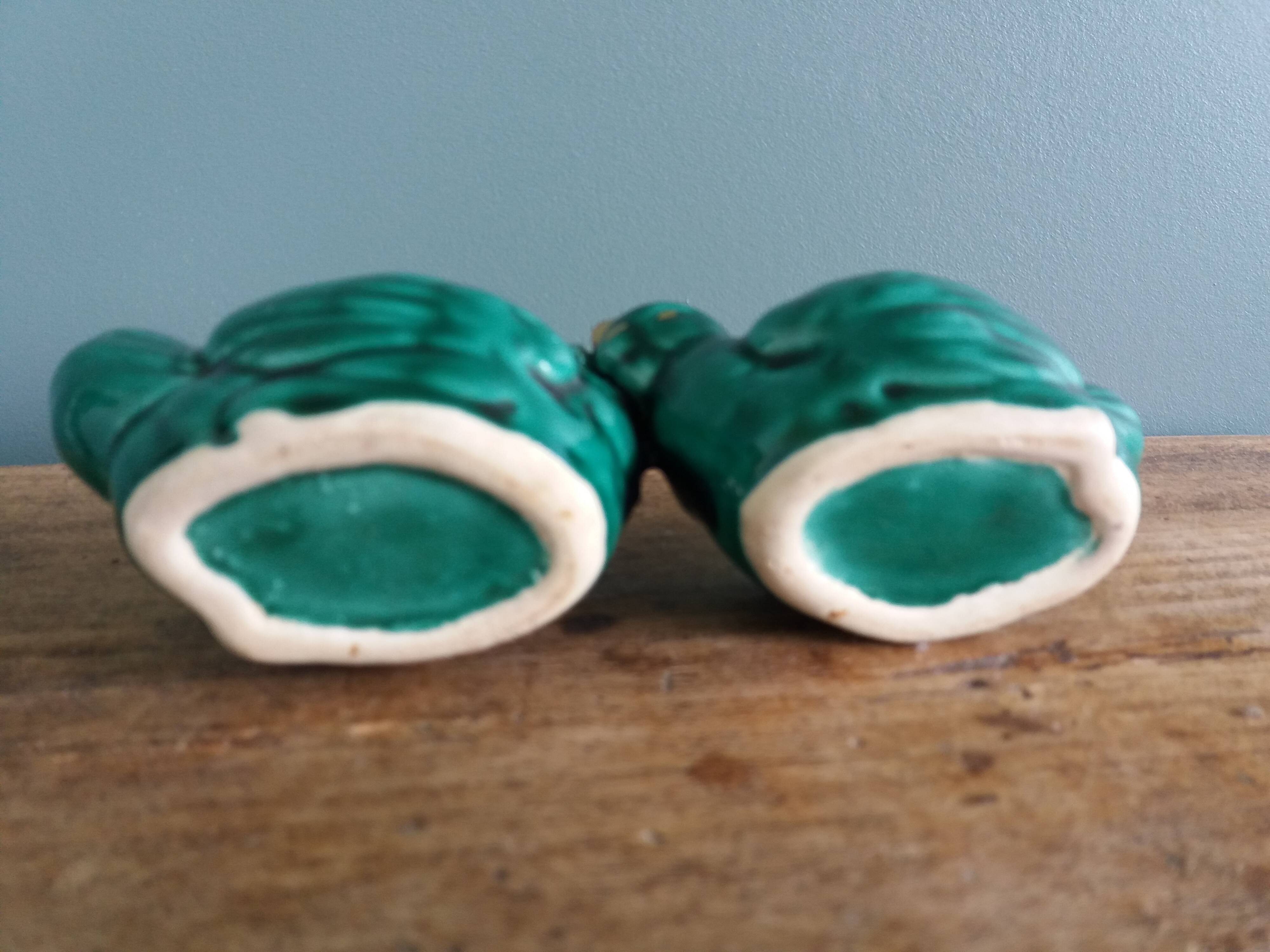 Salerons poules en barbotine vert émeraude