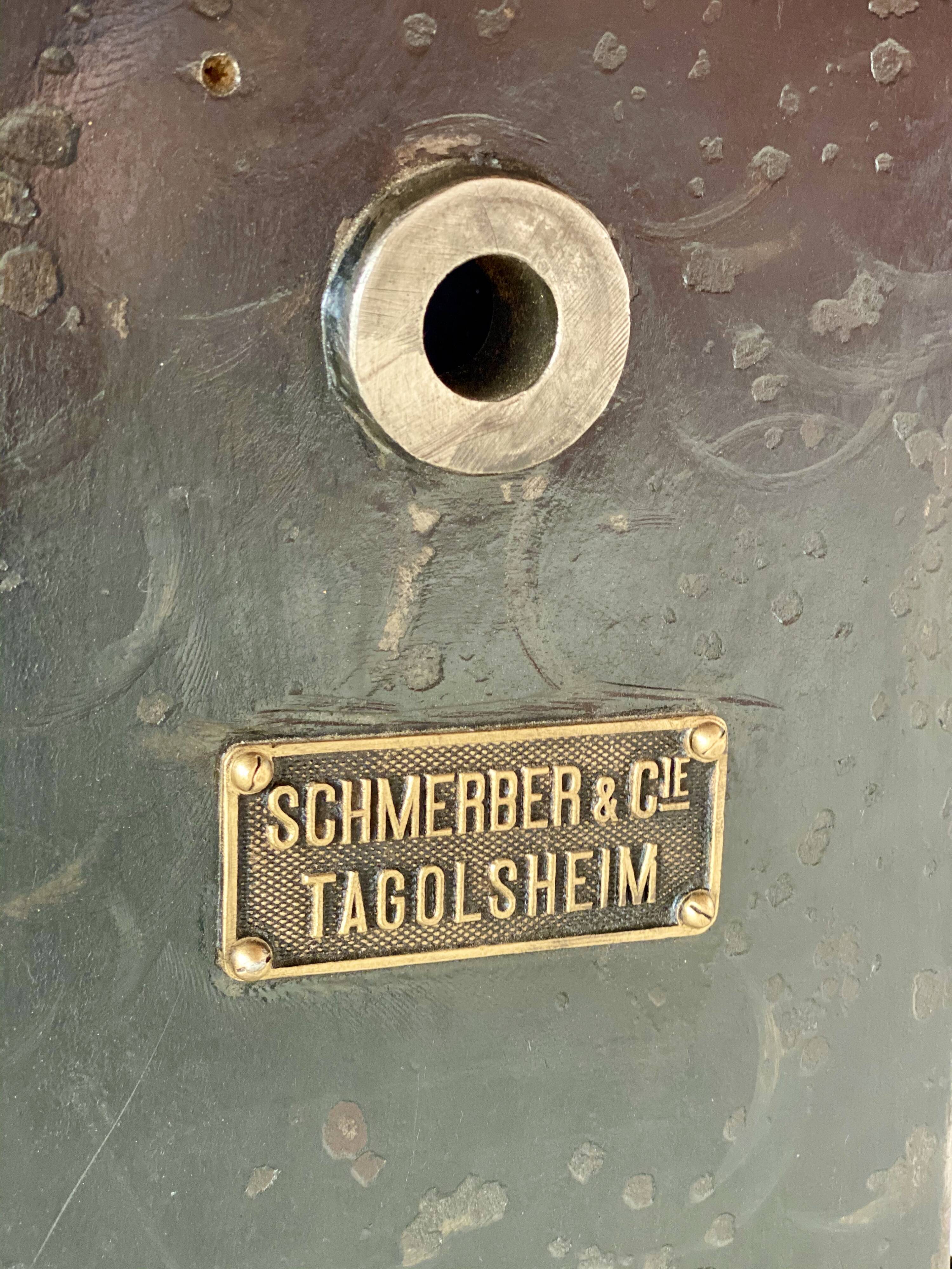 Cast-foot square industrial table