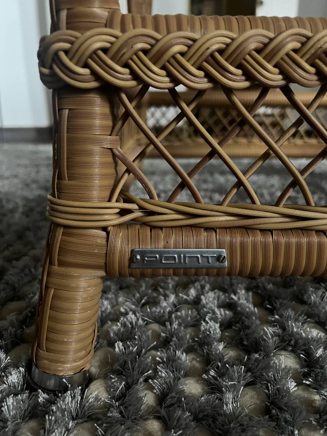 Table base design point