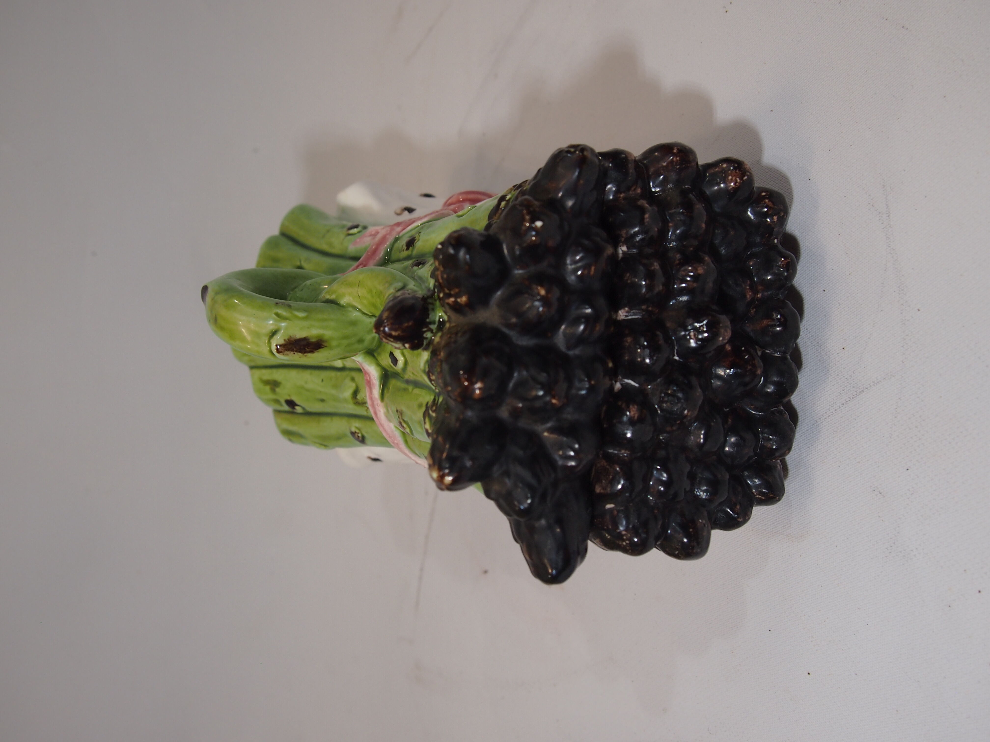 Asparagus slip sauce boat