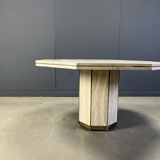 Table à manger octogonale italienne en travertin et laiton des années 1970