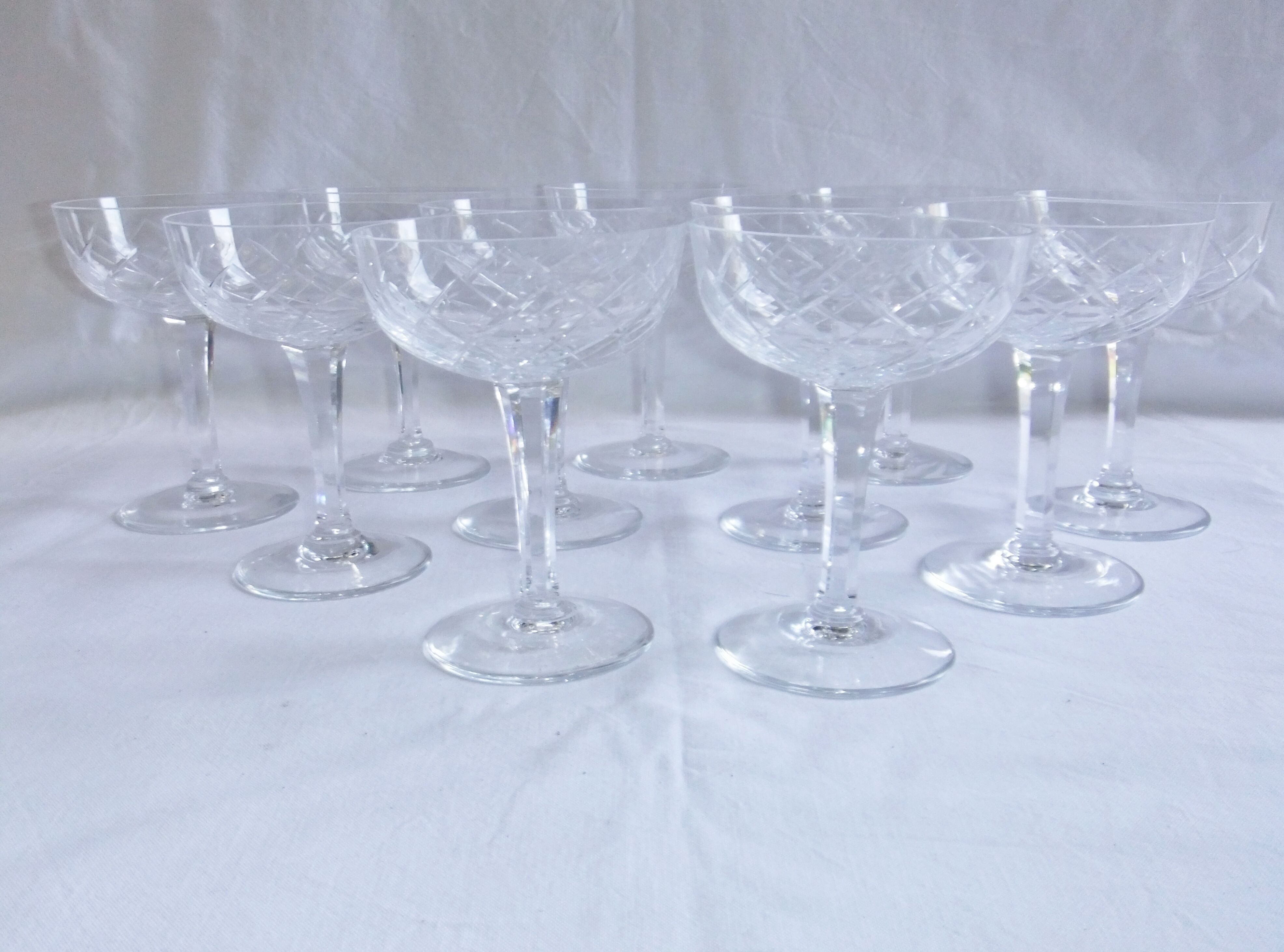 Service Champagne glass cut crystal lot of 11 stemmed glass