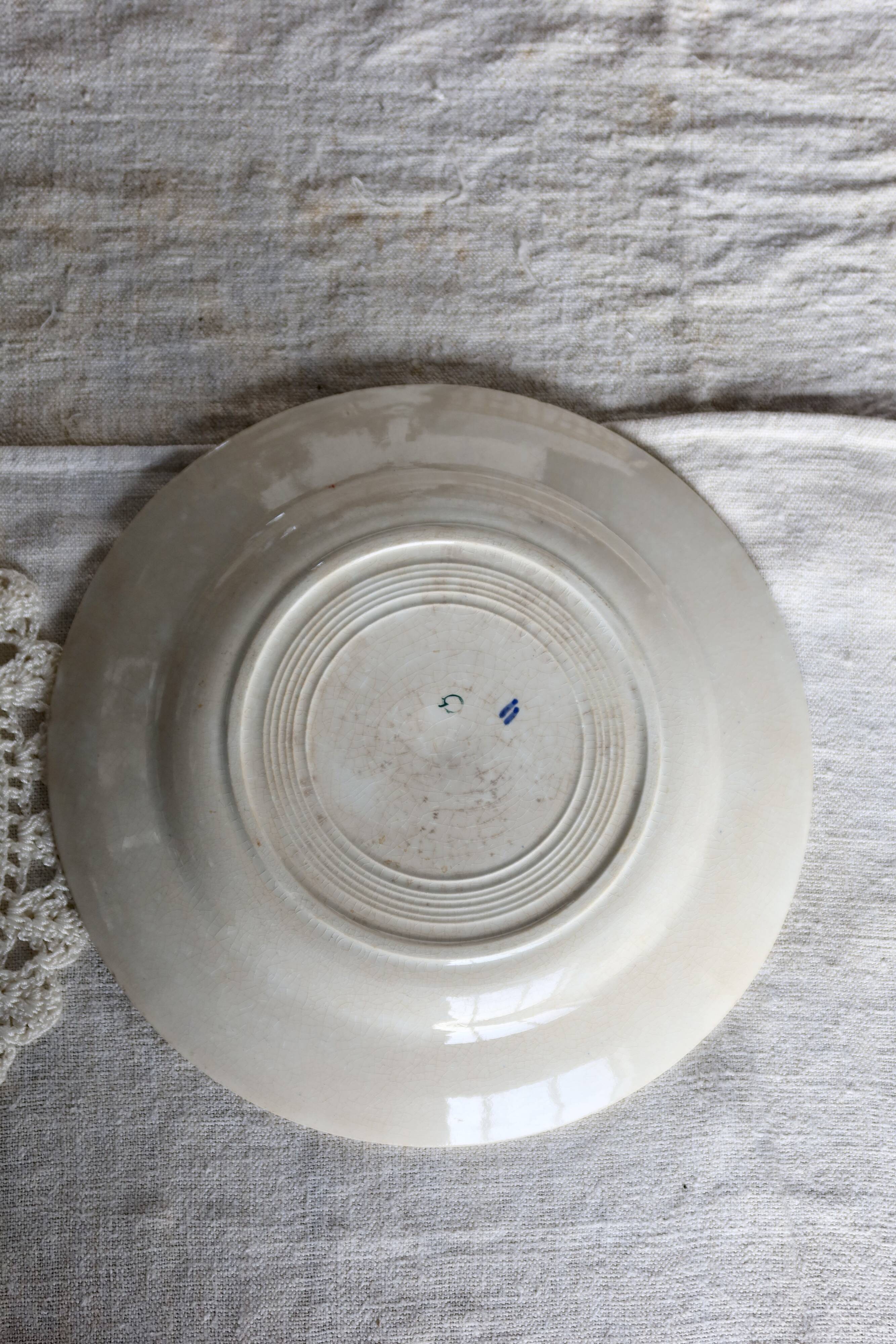 Antique hollow plate from Gien - Red and blue floral decoration