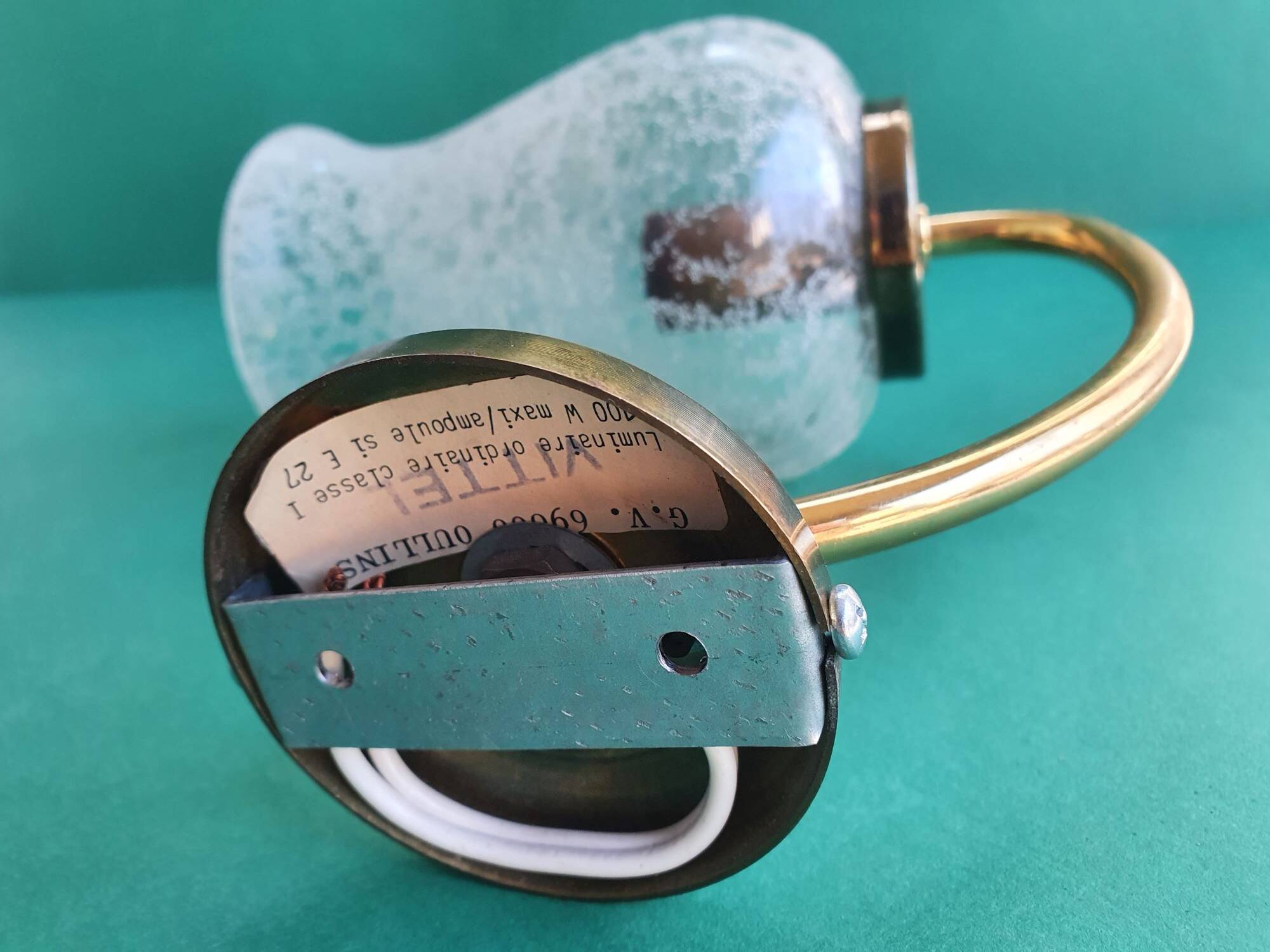 Paire d'appliques murales dorées vintage