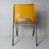 Chaise enfant plastique jaune