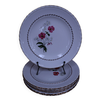 6 flat plates in earthenware l'Amandinoise with floral decoration.