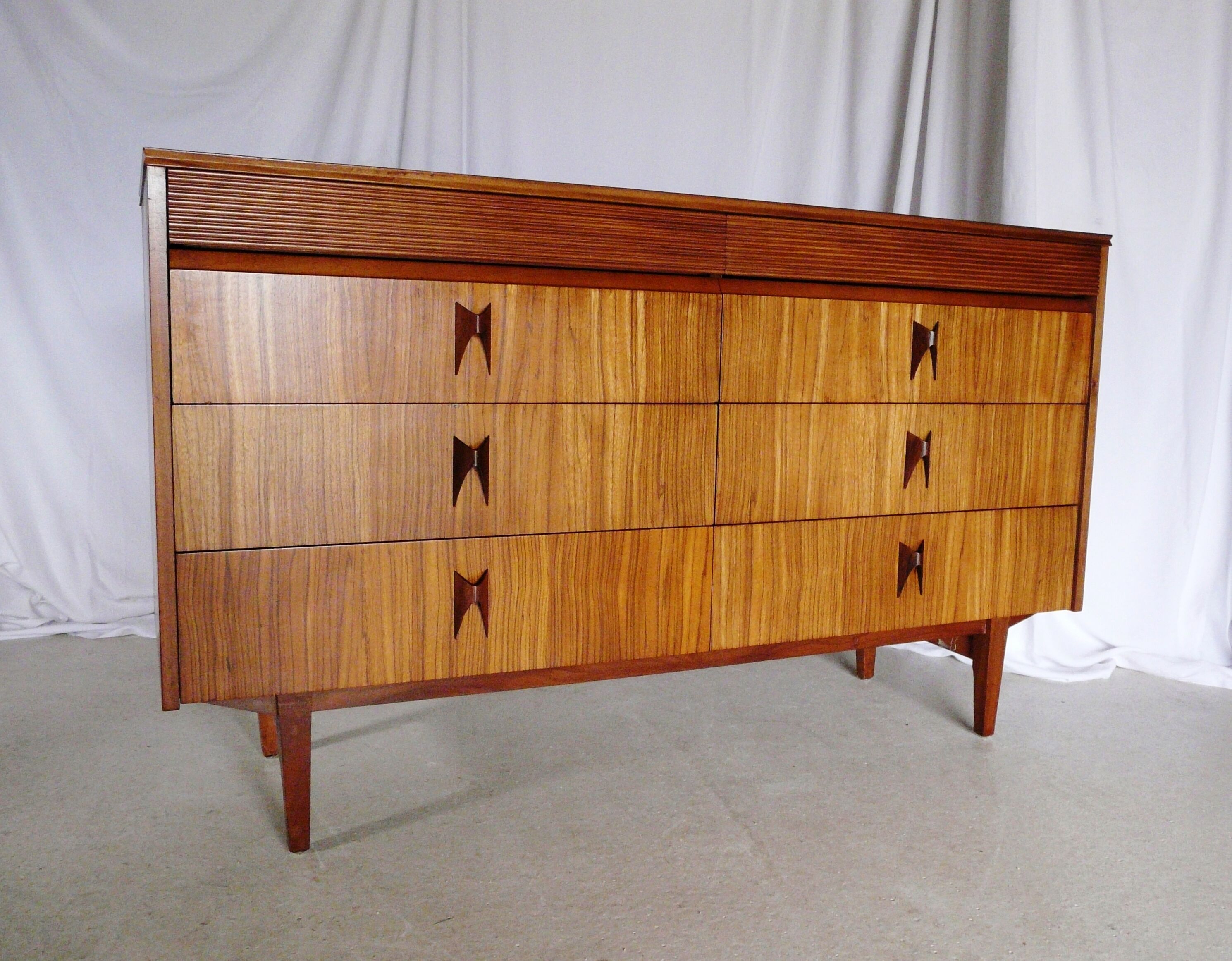 Scandinavian rosewood chest of drawers