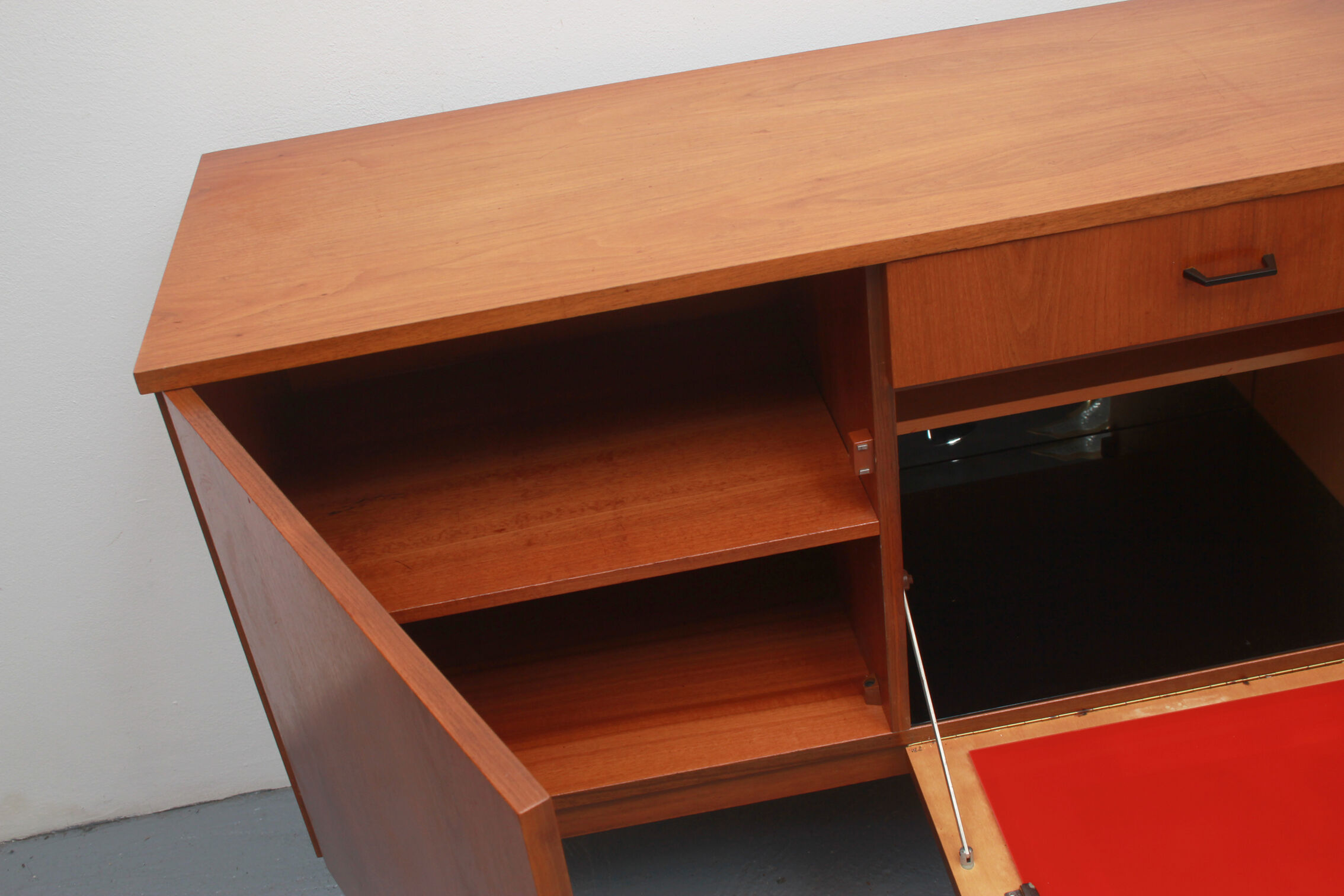 1960s sideboard in walnut with bar case