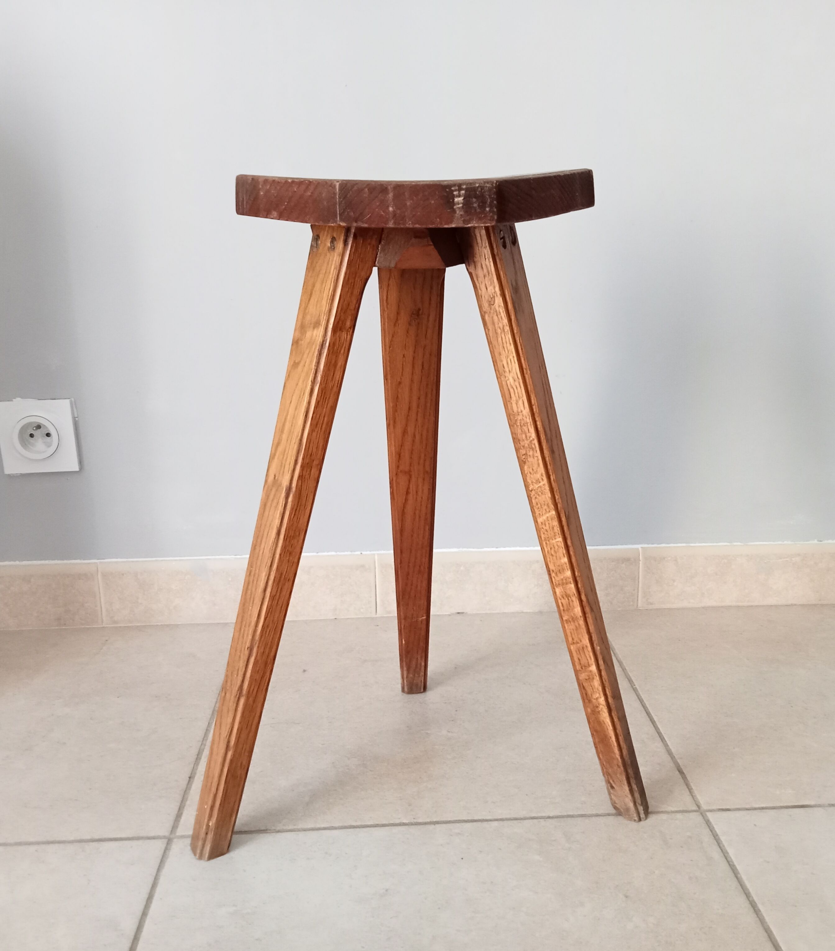 Vintage tripod stool 70s