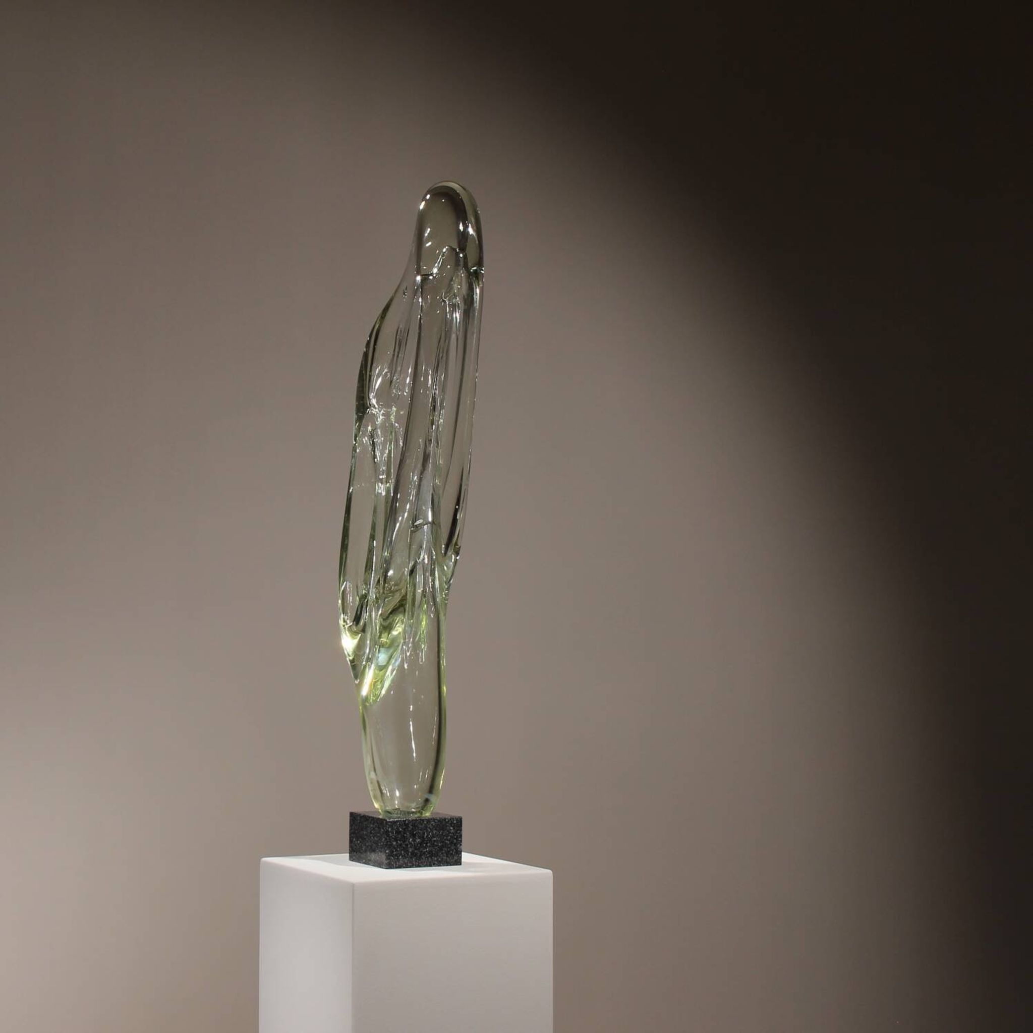 Monumental Glass Sculpture ‚Caviersecha‘ | Eastern Europe 1987