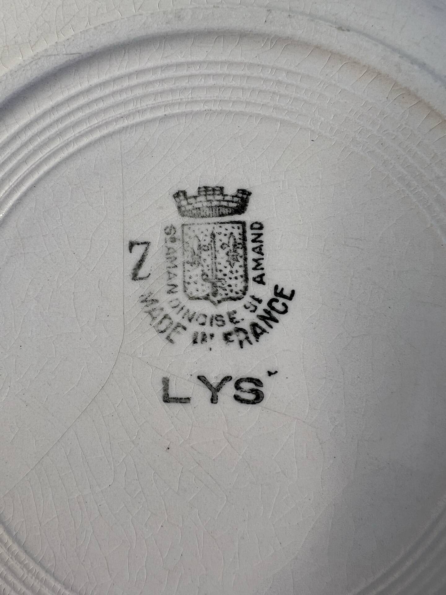 Set of 6 St Amand hand-painted deep plates 22.5cm