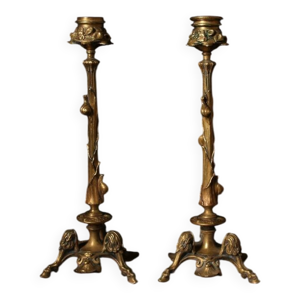 paire de bougeoirs tripodes