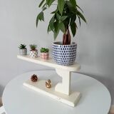 Old shelf Jeannette