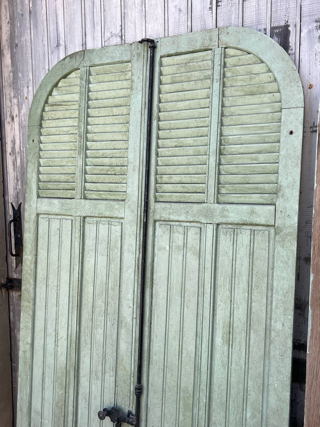 Pairs of shutters
