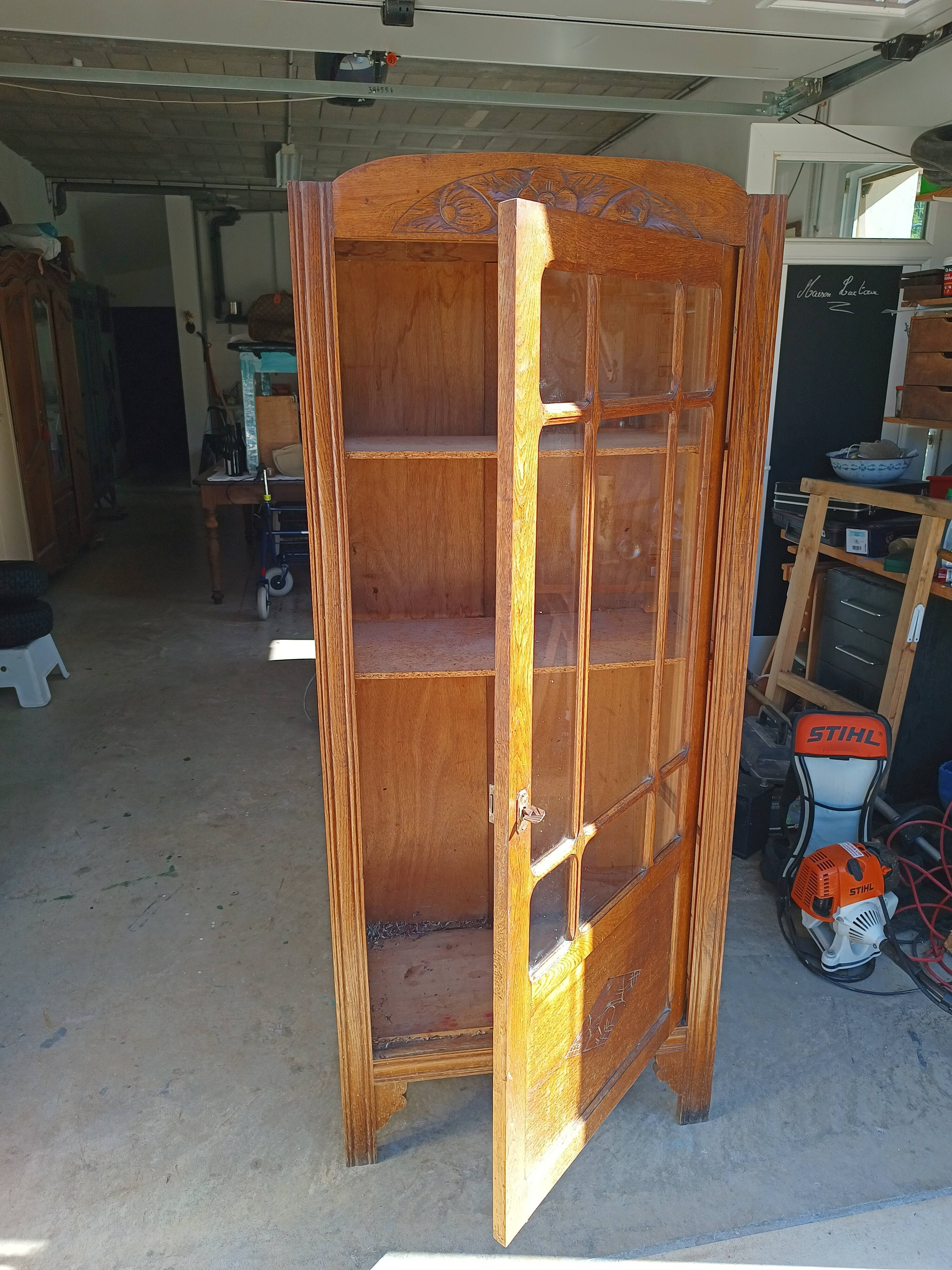 Armoire parisienne vintage