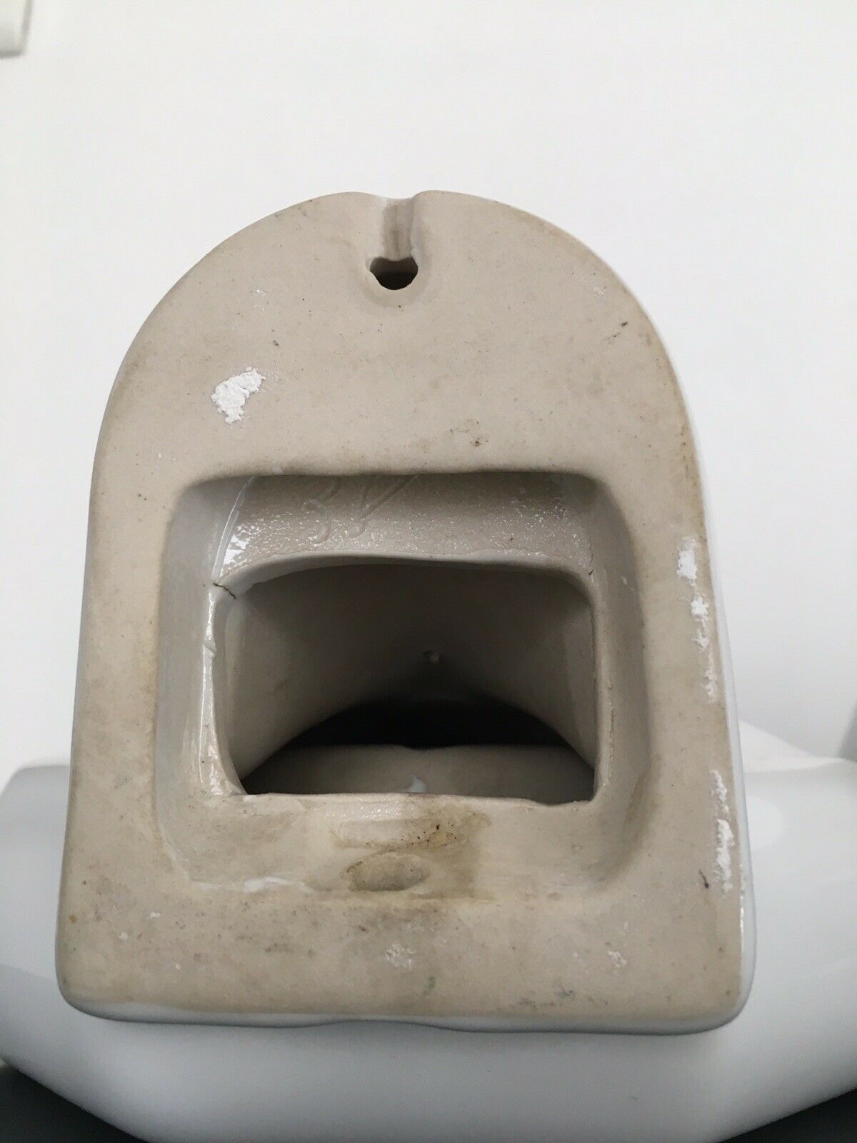 Lot of 3 appliques in white faience