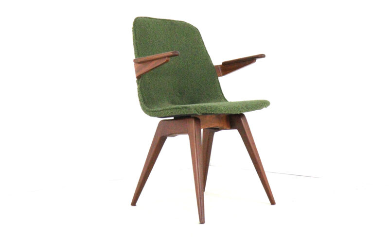 Chaise G.J. van Os