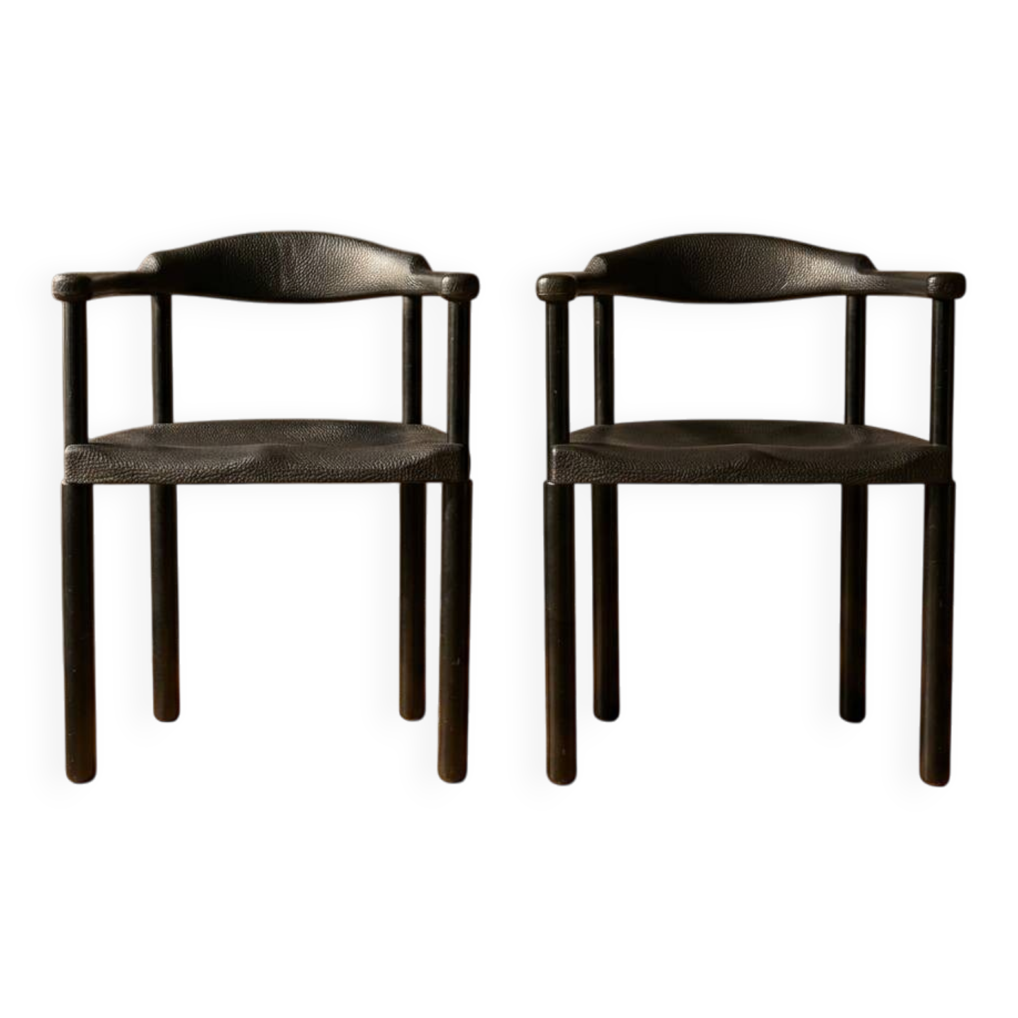 Paire de fauteuils postmodernes noirs, en plastique moulé, années 1980, Europe