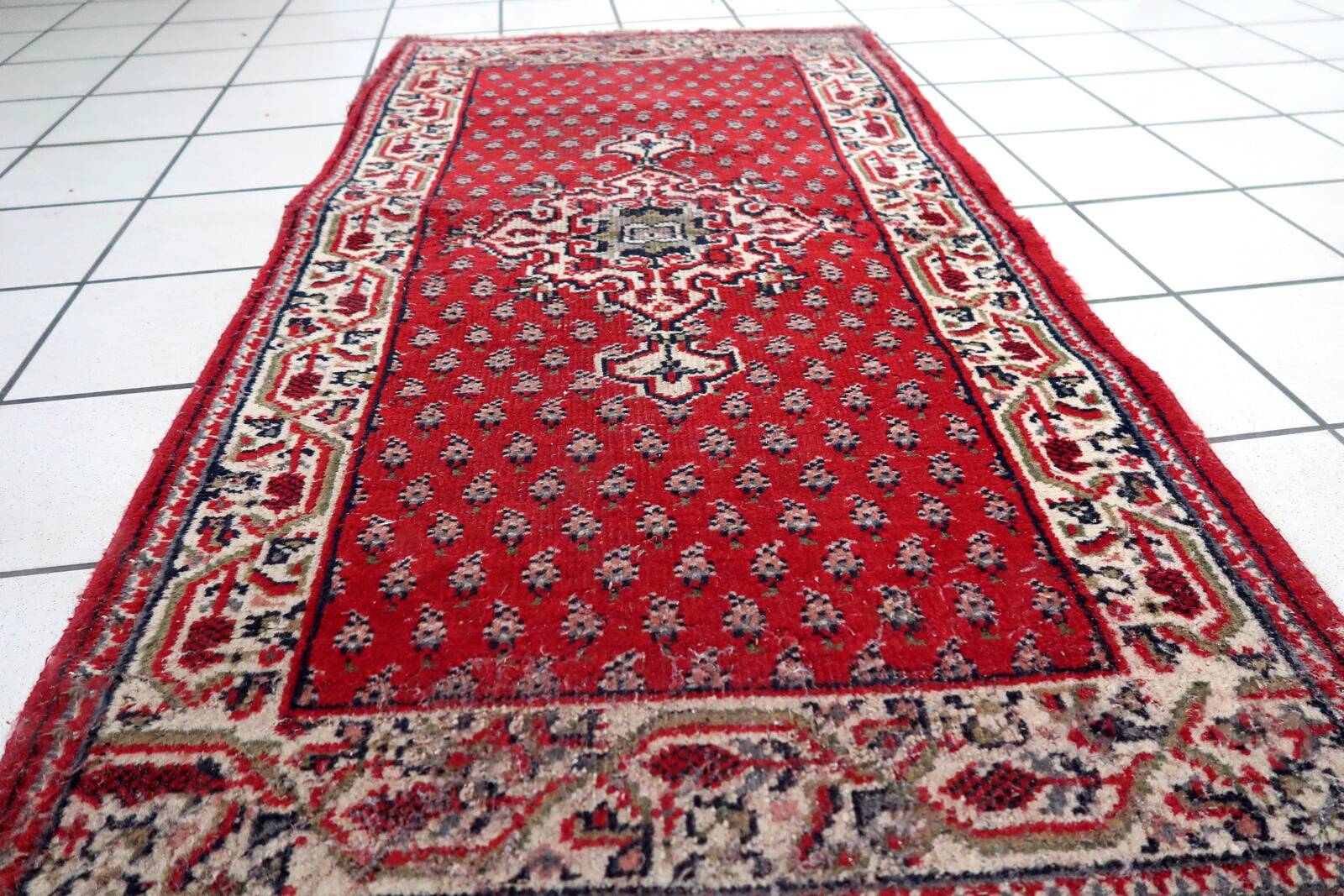 Tapis Seraband indien vintage en laine fait main – 74 x 143 cm - 1C1036