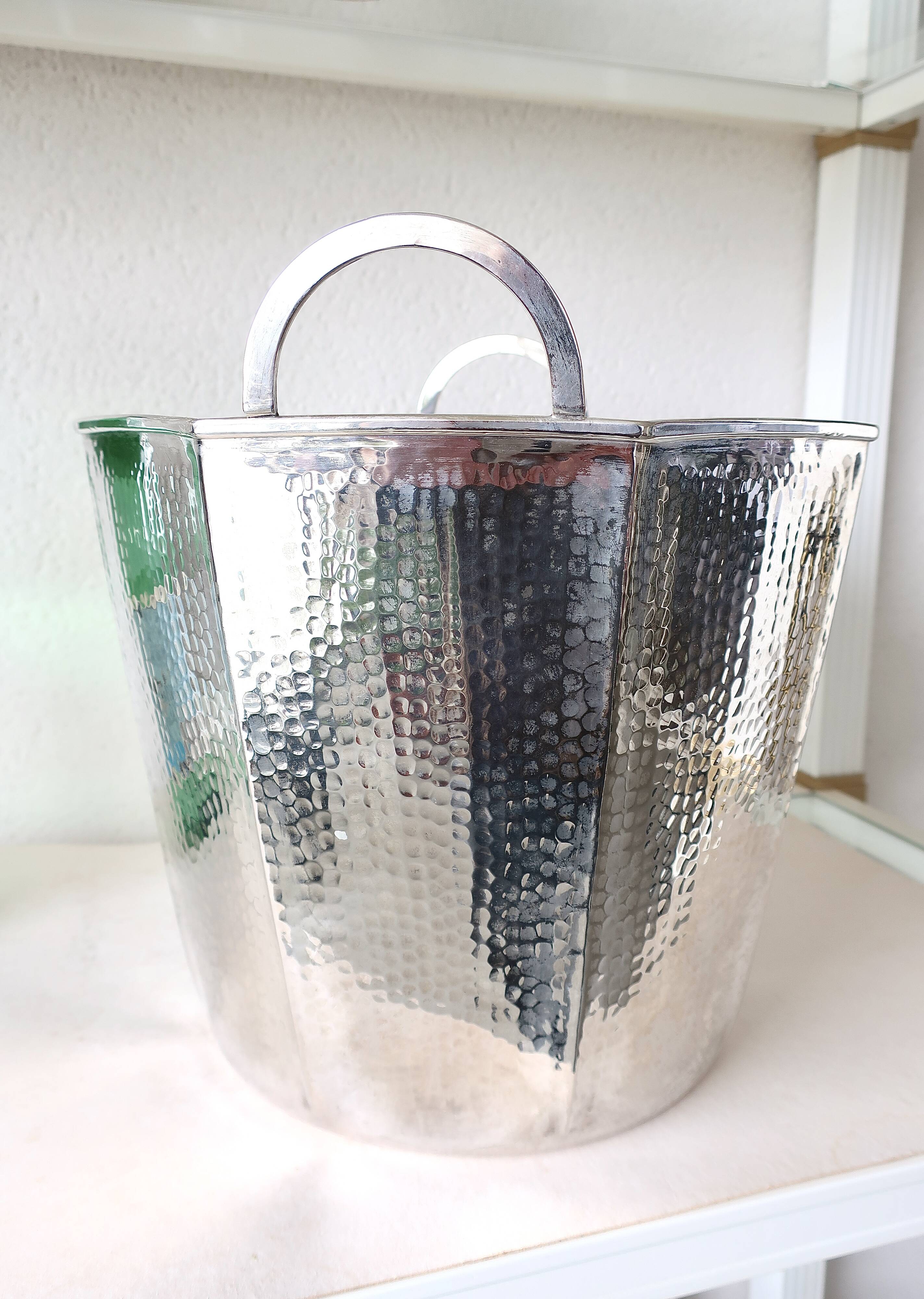 Champagne bucket circa 1960, Italian design Fratelli Cassetti, silver plated metal